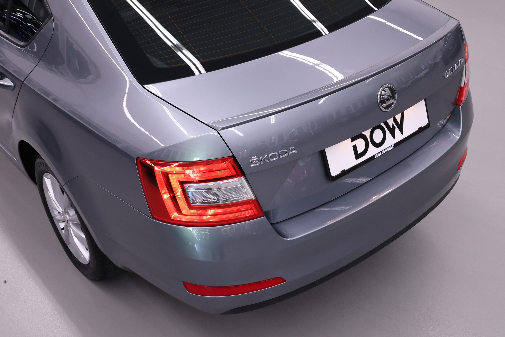 SKODA Octavia 1.8 TSI Elegance DSG-image-7