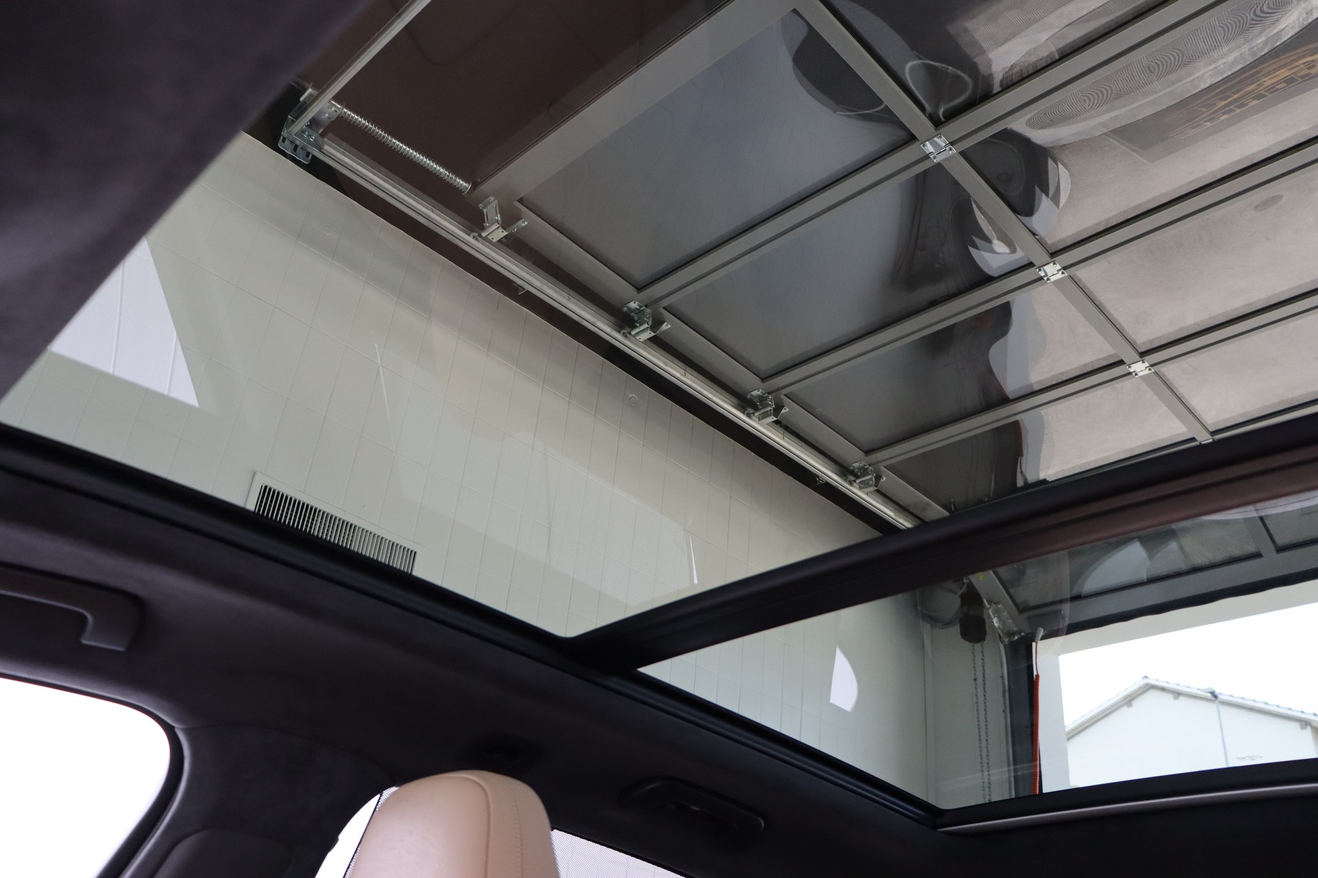 PORSCHE Cayenne Turbo-image-17