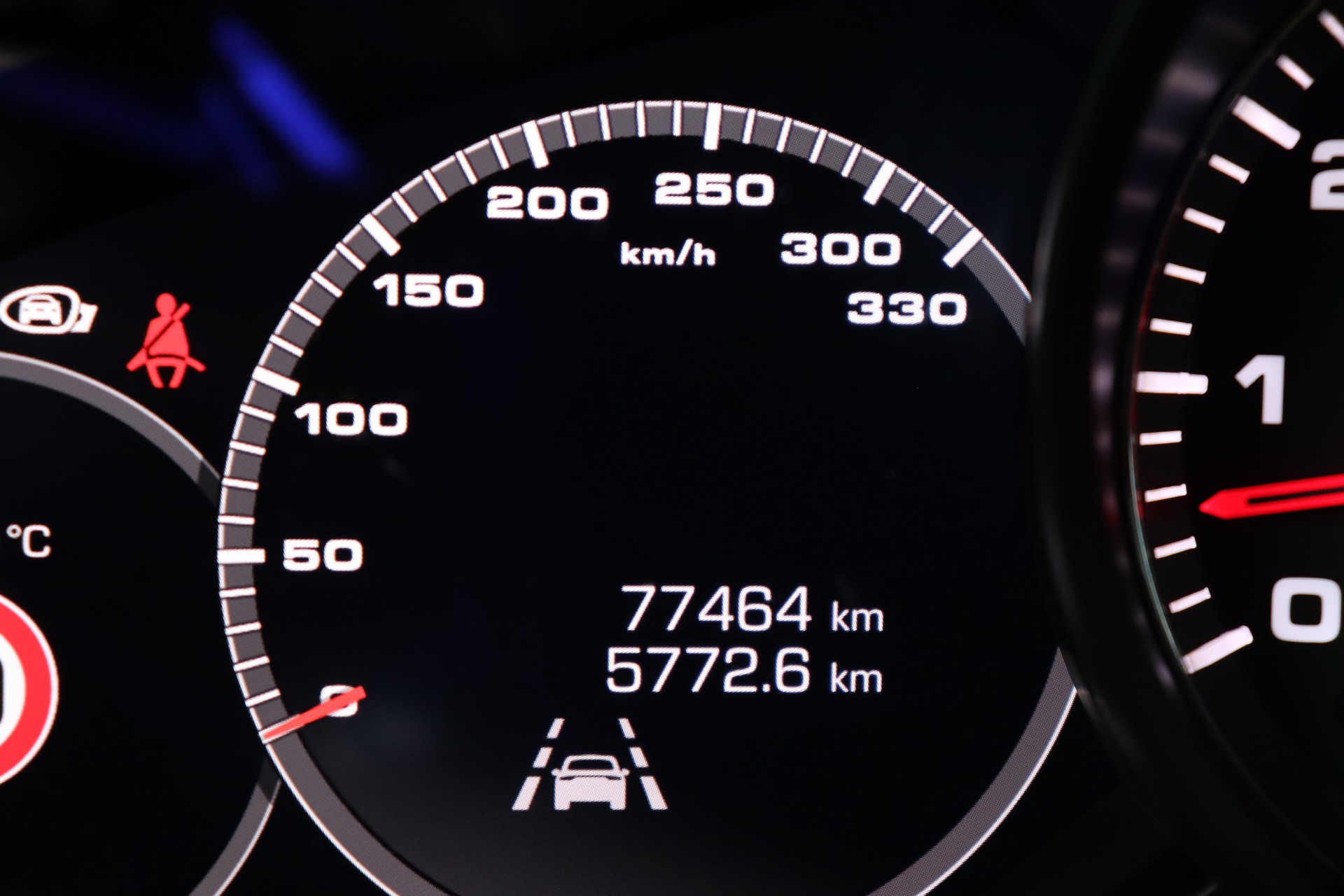 PORSCHE Cayenne Turbo-image-26