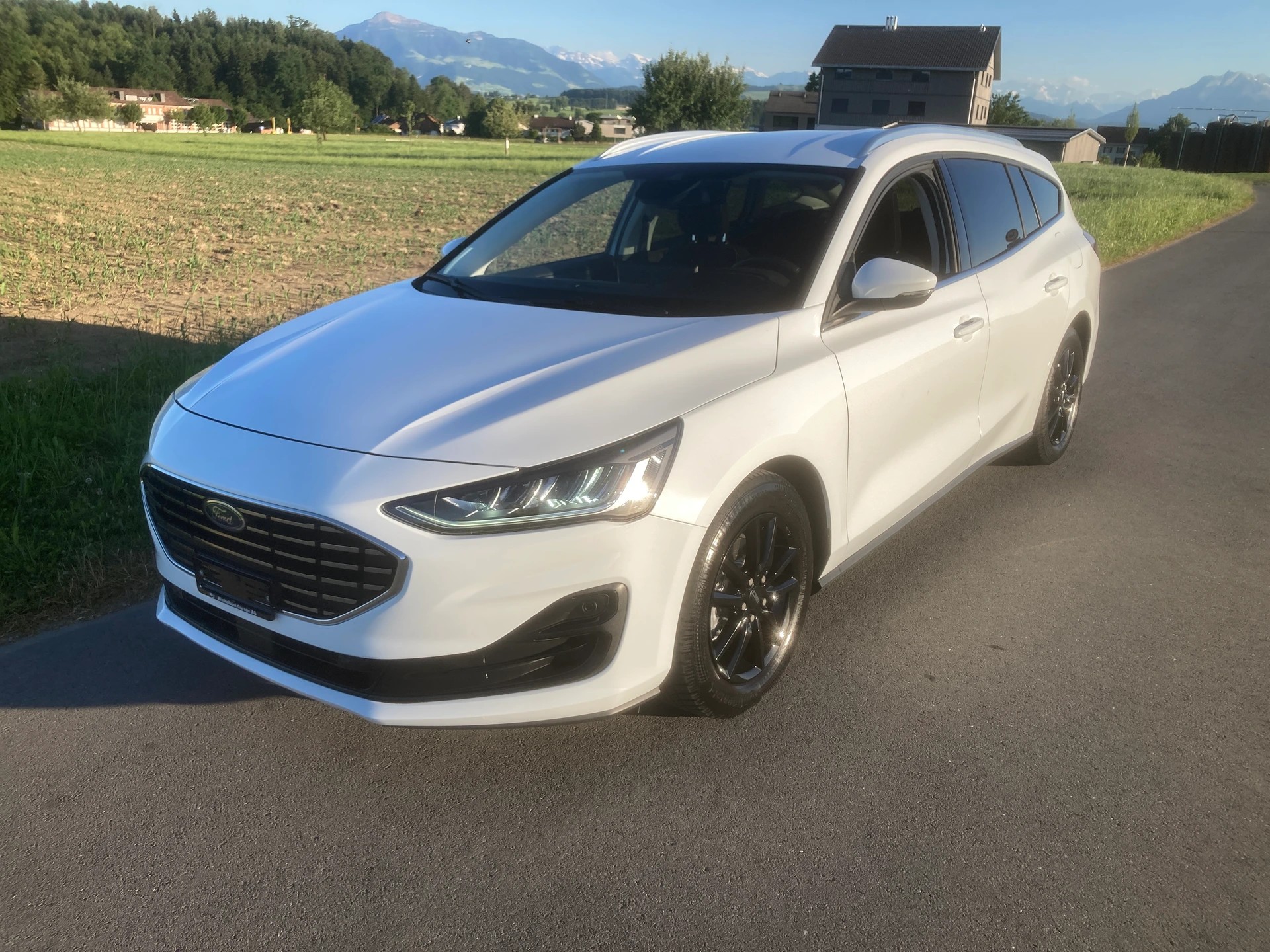 FORD Focus 1.0 MHEV Titanium X Automat-image-0