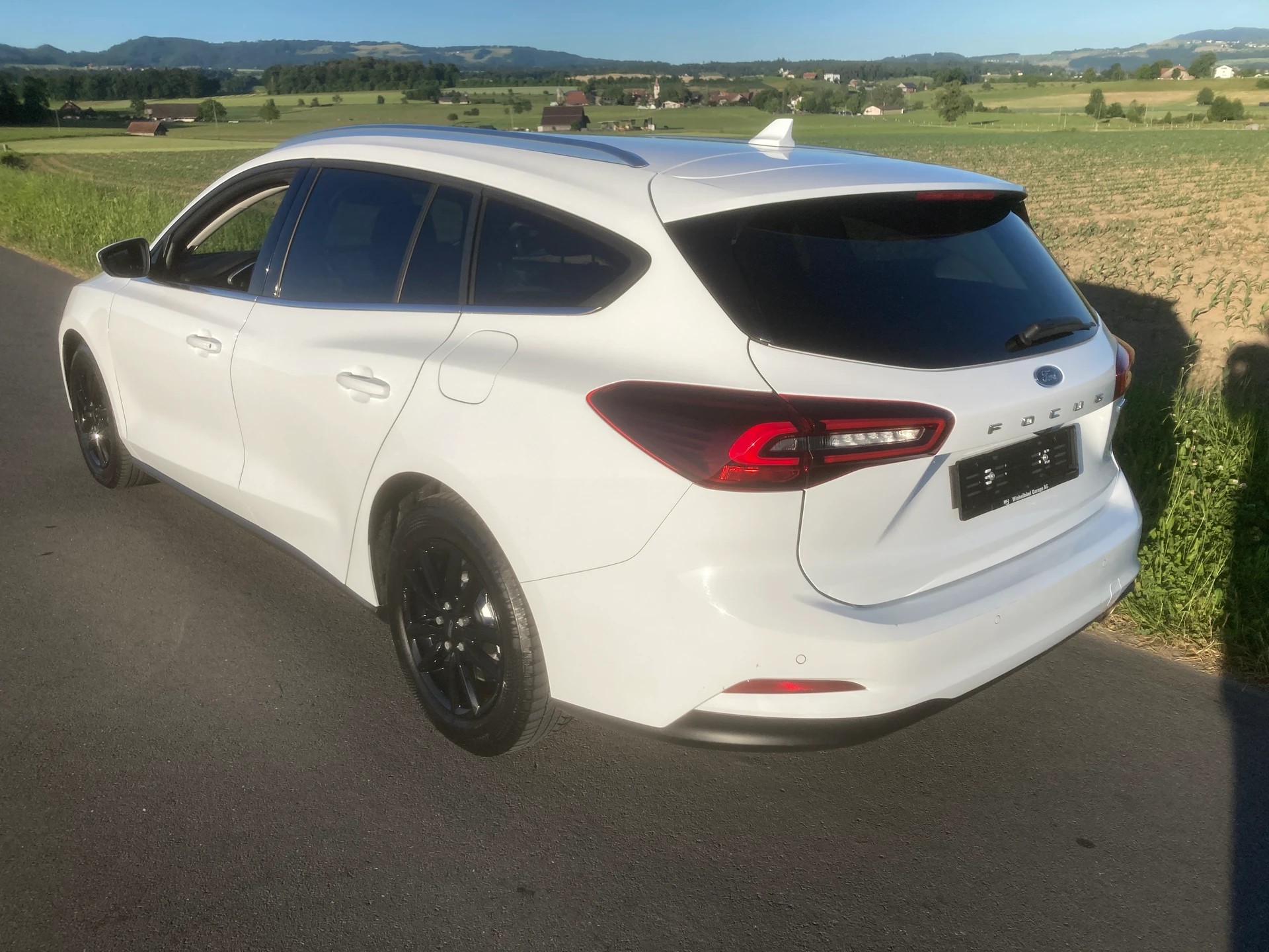FORD Focus 1.0 MHEV Titanium X Automat-image-3