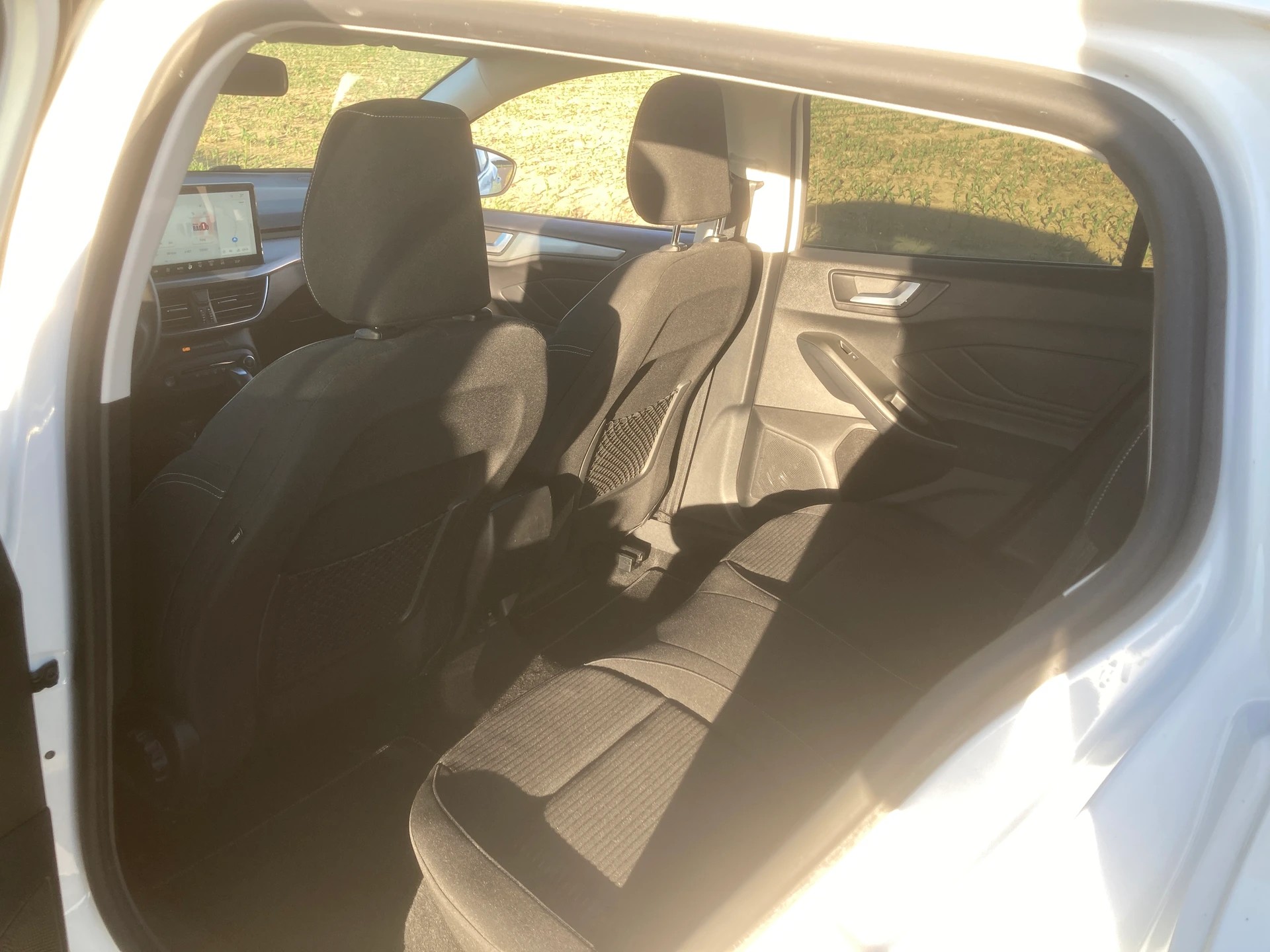 FORD Focus 1.0 MHEV Titanium X Automat-image-7