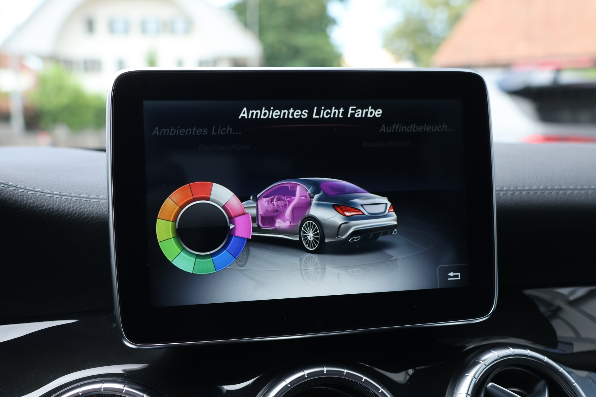 MERCEDES-BENZ CLA 45 AMG 4Matic Speedshift-image-24