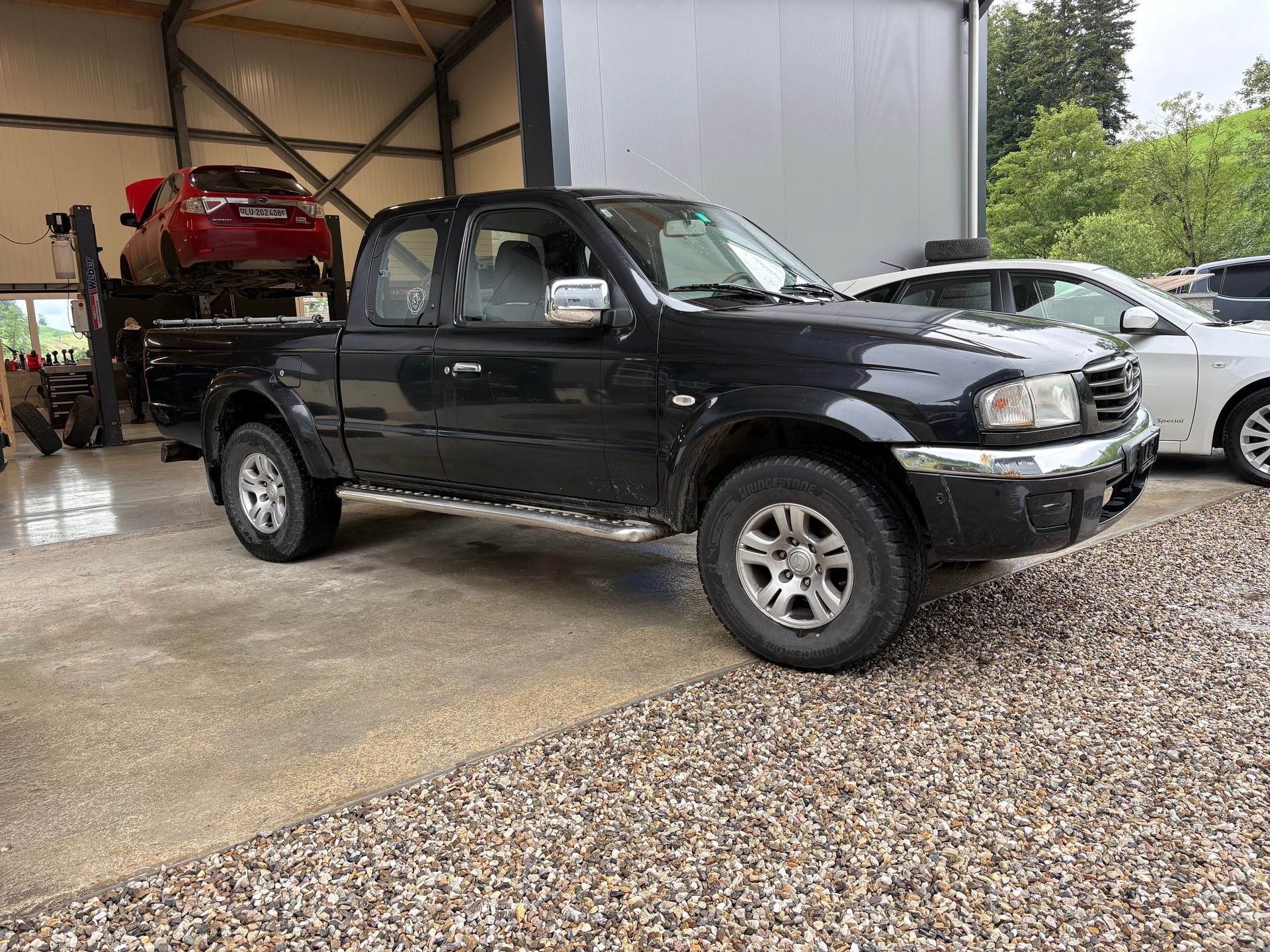 MAZDA B 2500TD 4x4 Strech Cab.Hurricane-image-1