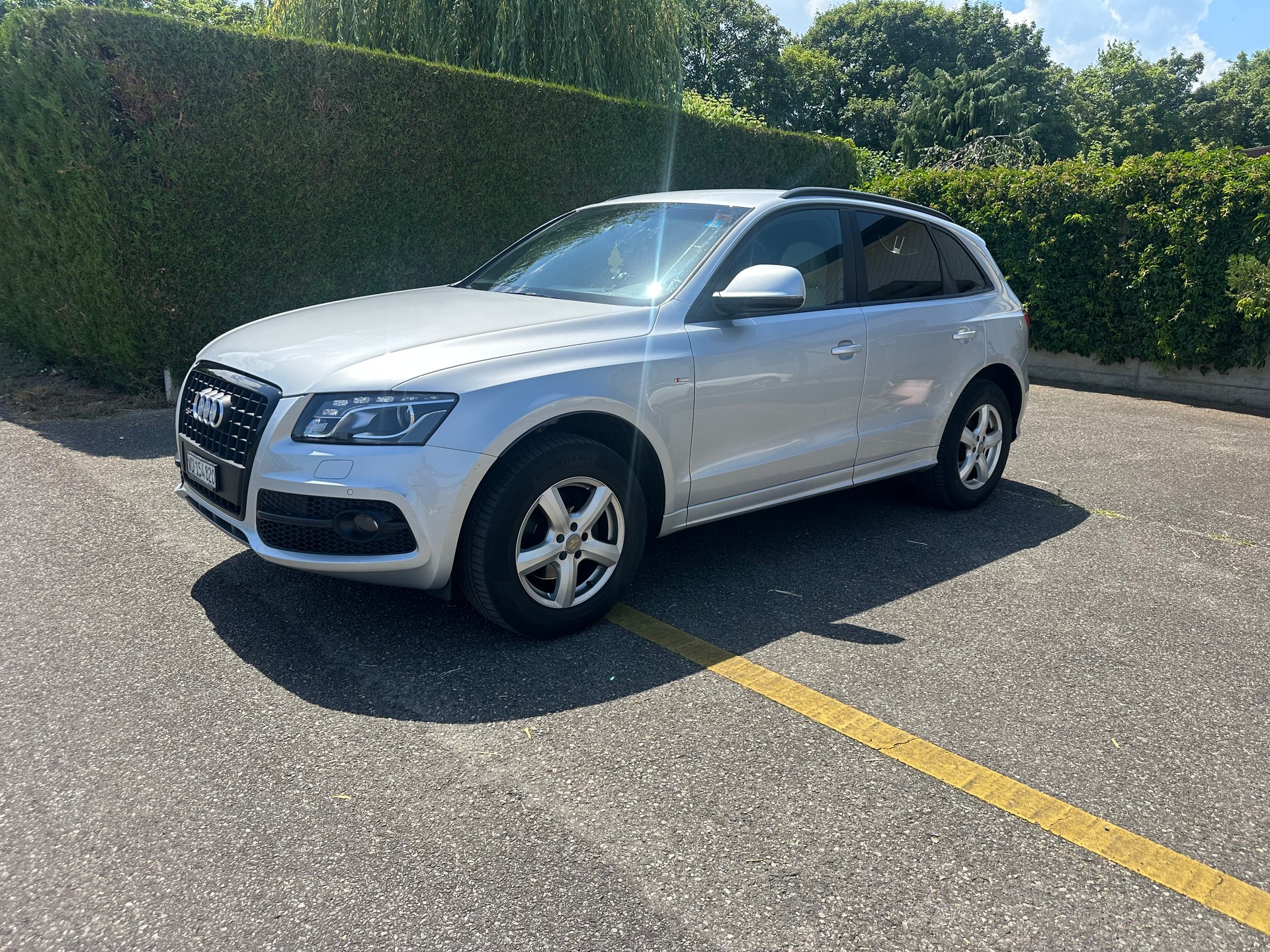AUDI Q5 2.0 TFSI quattro S-tronic-image-2