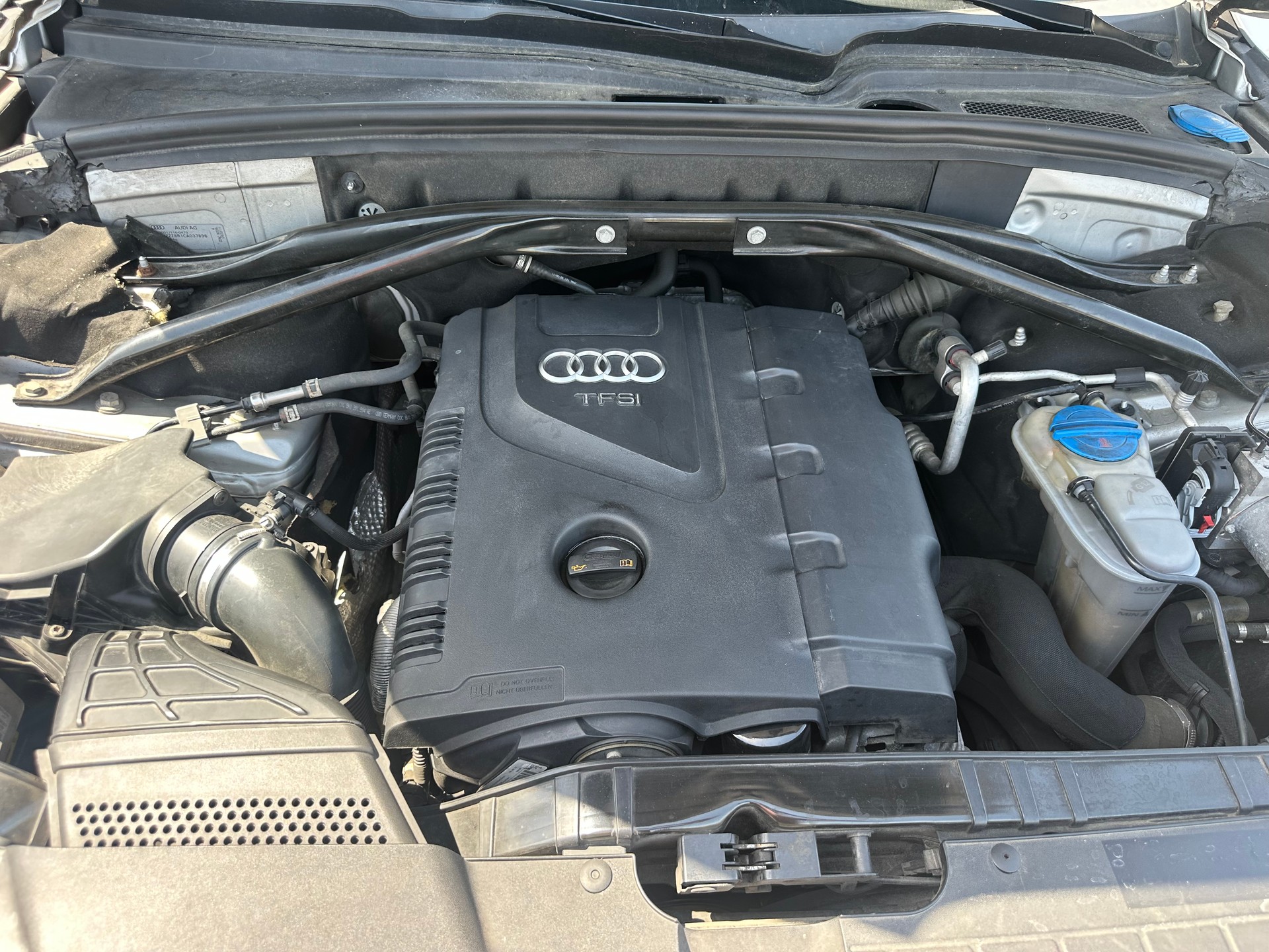 AUDI Q5 2.0 TFSI quattro S-tronic-image-4