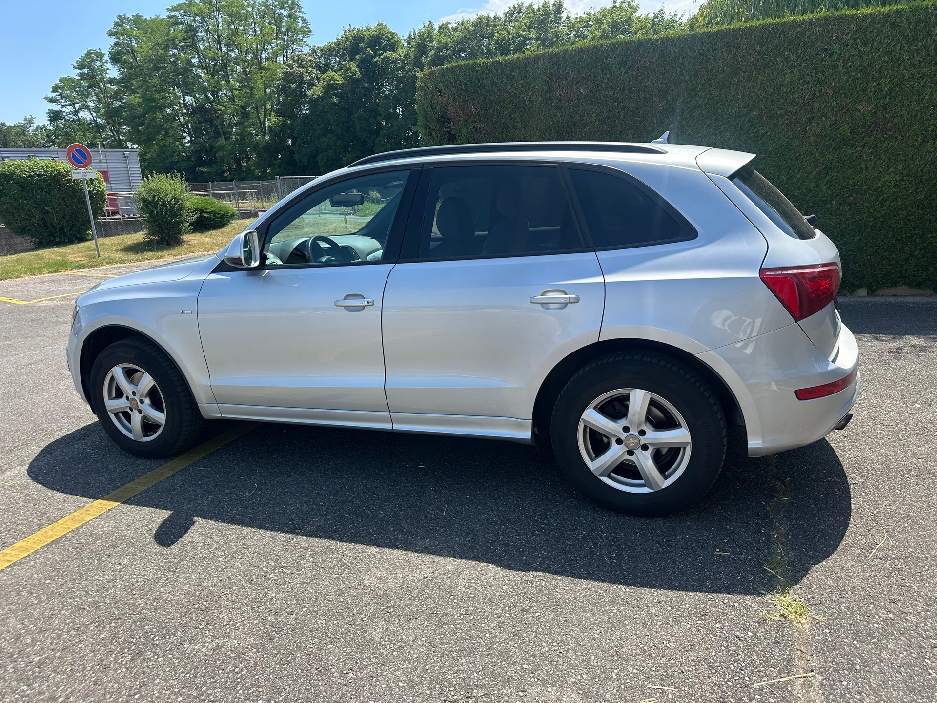 AUDI Q5 2.0 TFSI quattro S-tronic-image-5