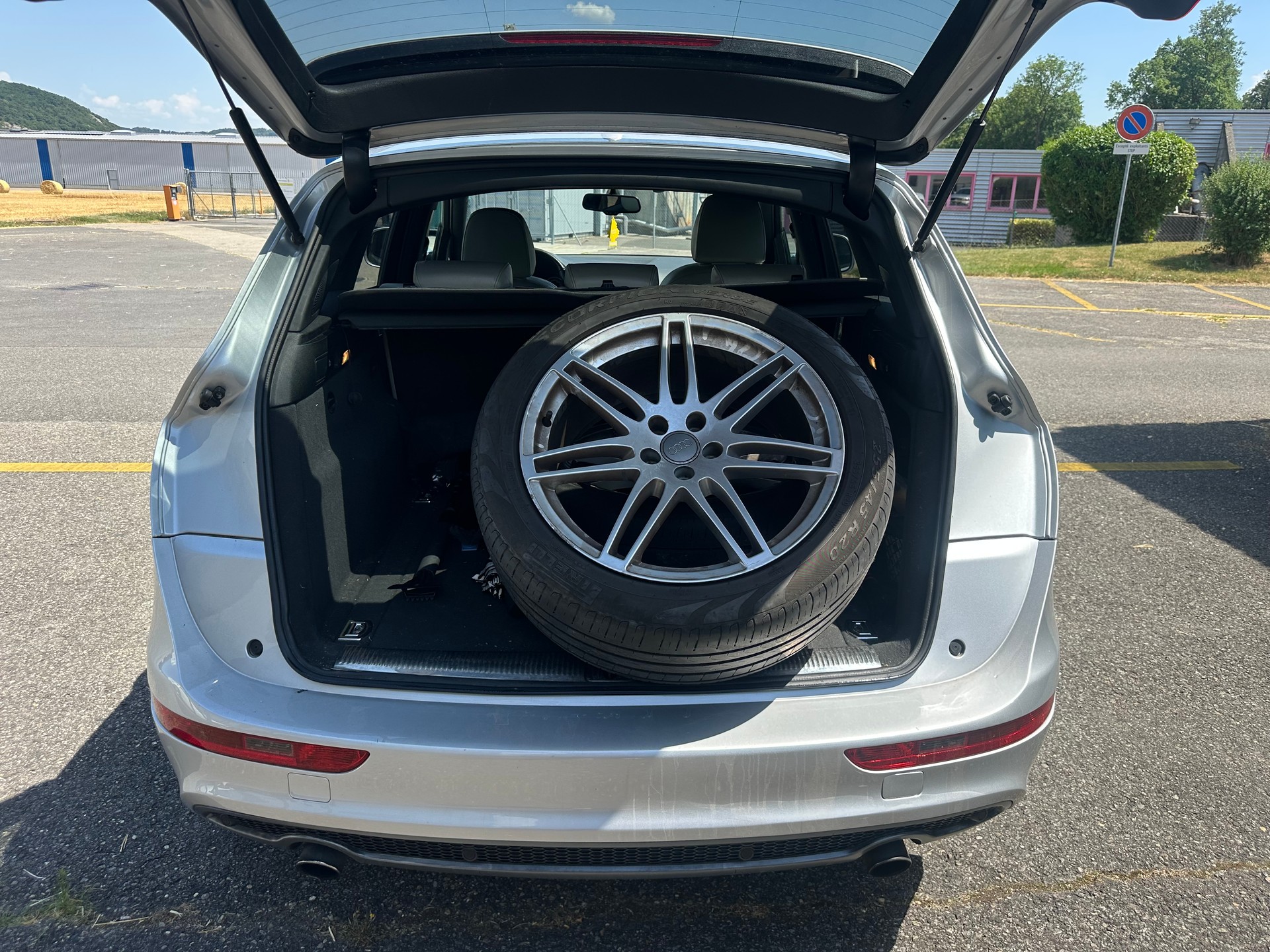 AUDI Q5 2.0 TFSI quattro S-tronic-image-3