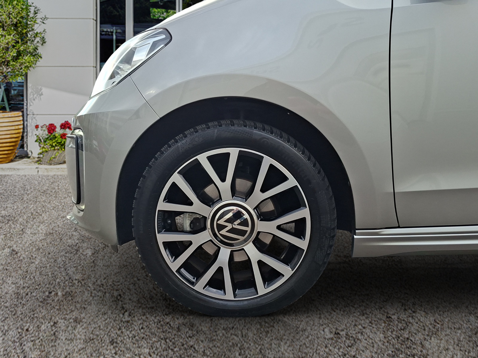 VW e-Up-image-4