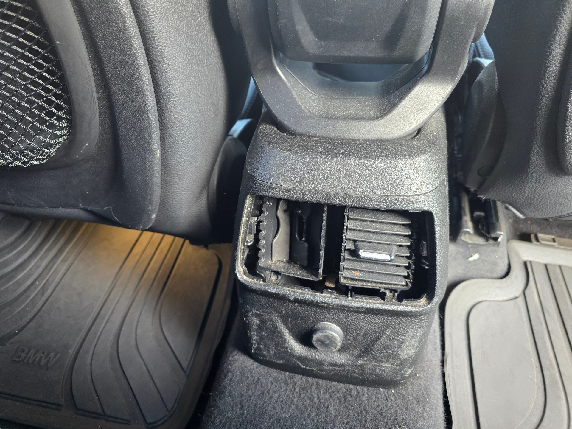 BMW 225xe iPerformance Active Tourer Steptronic-image-17