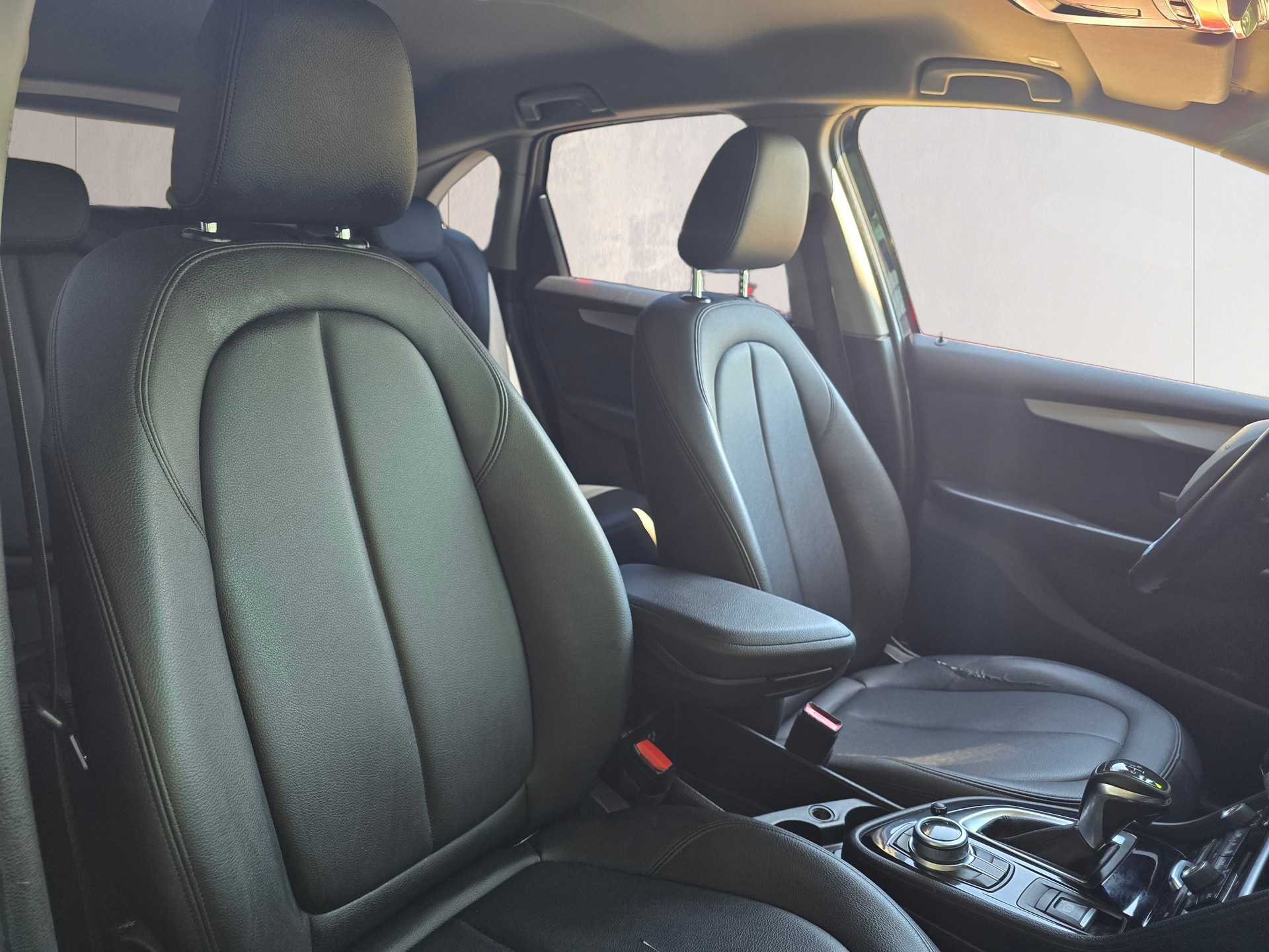 BMW 225xe iPerformance Active Tourer Steptronic-image-11