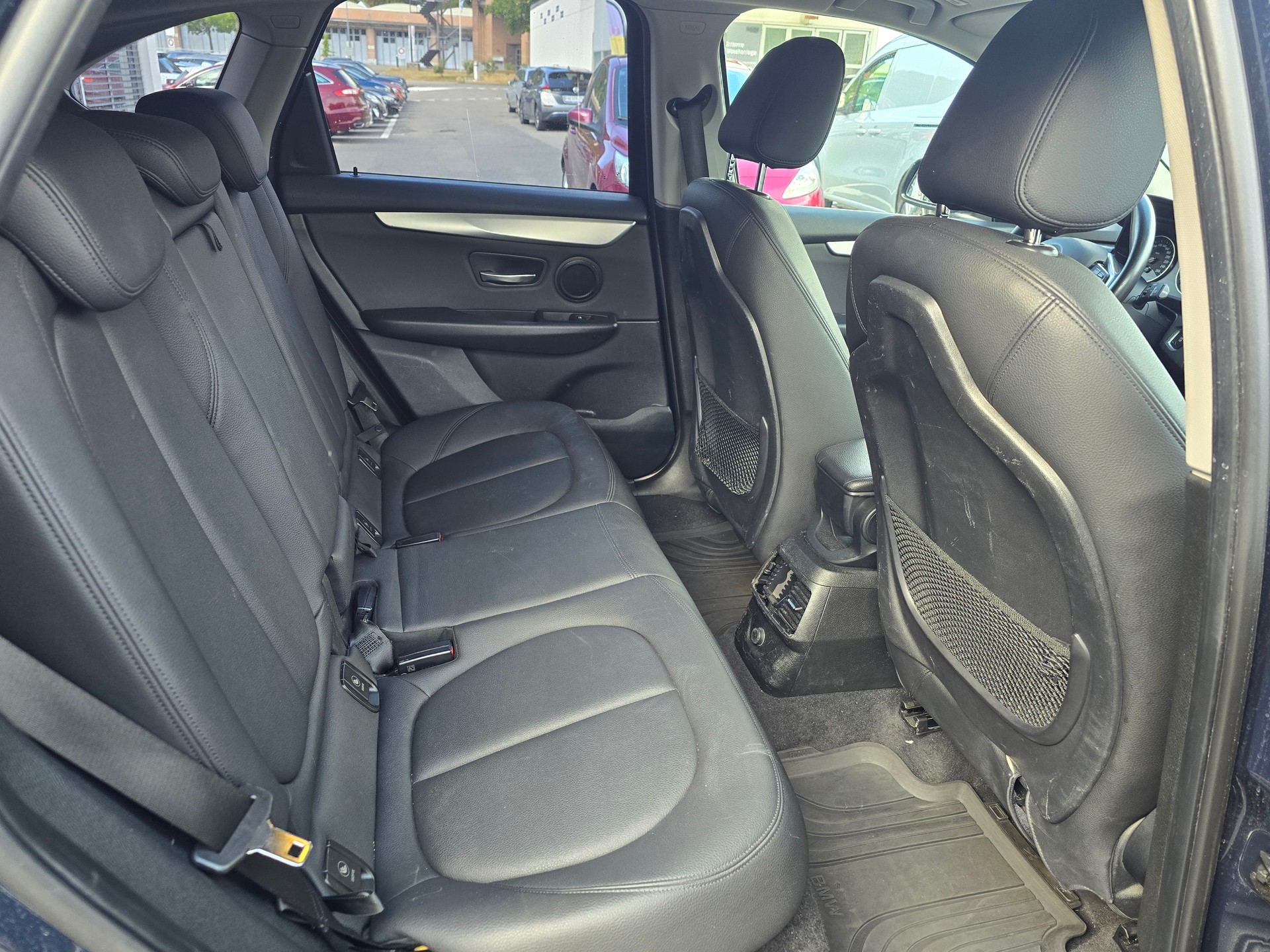BMW 225xe iPerformance Active Tourer Steptronic-image-23