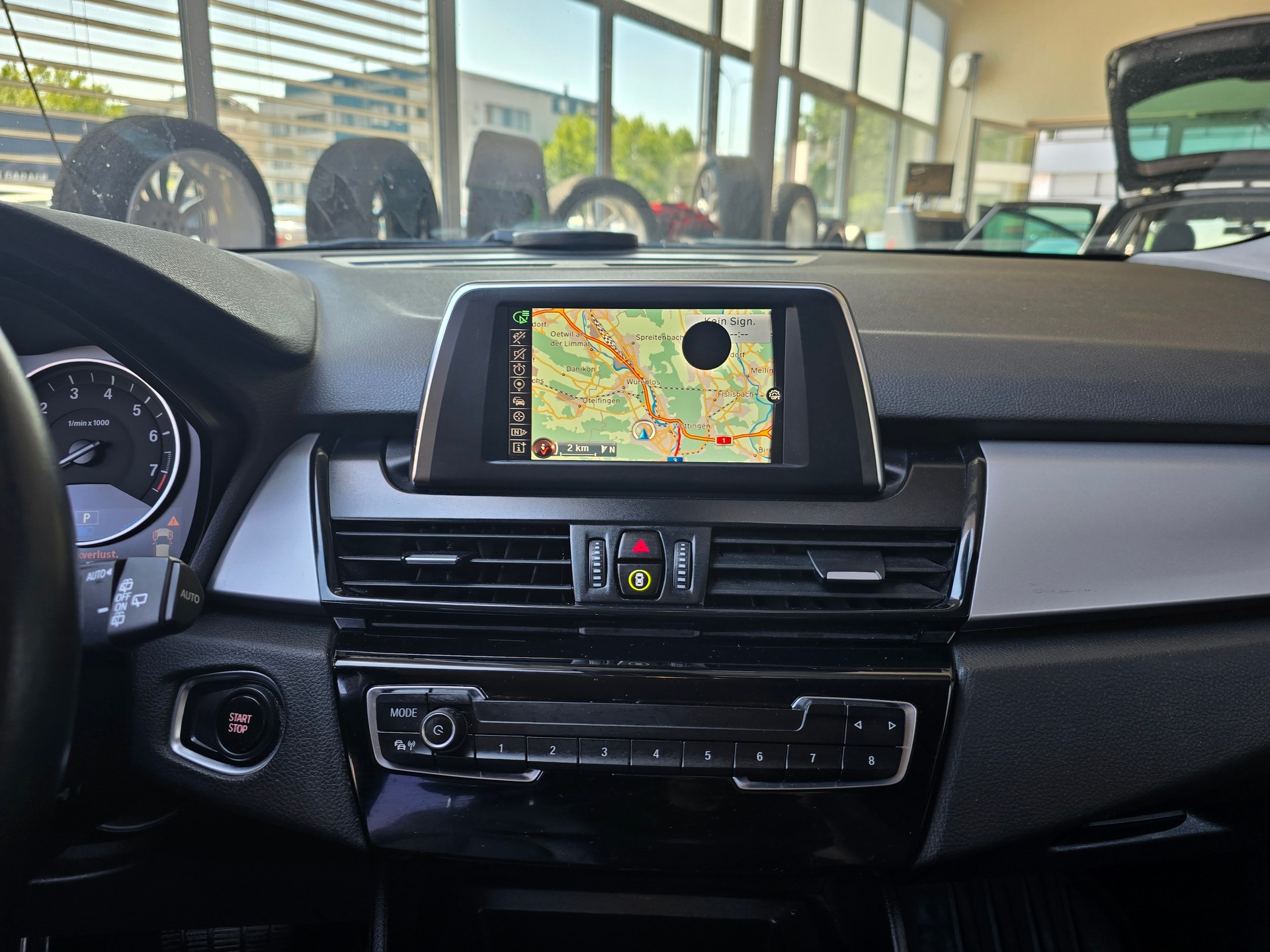 BMW 225xe iPerformance Active Tourer Steptronic-image-15
