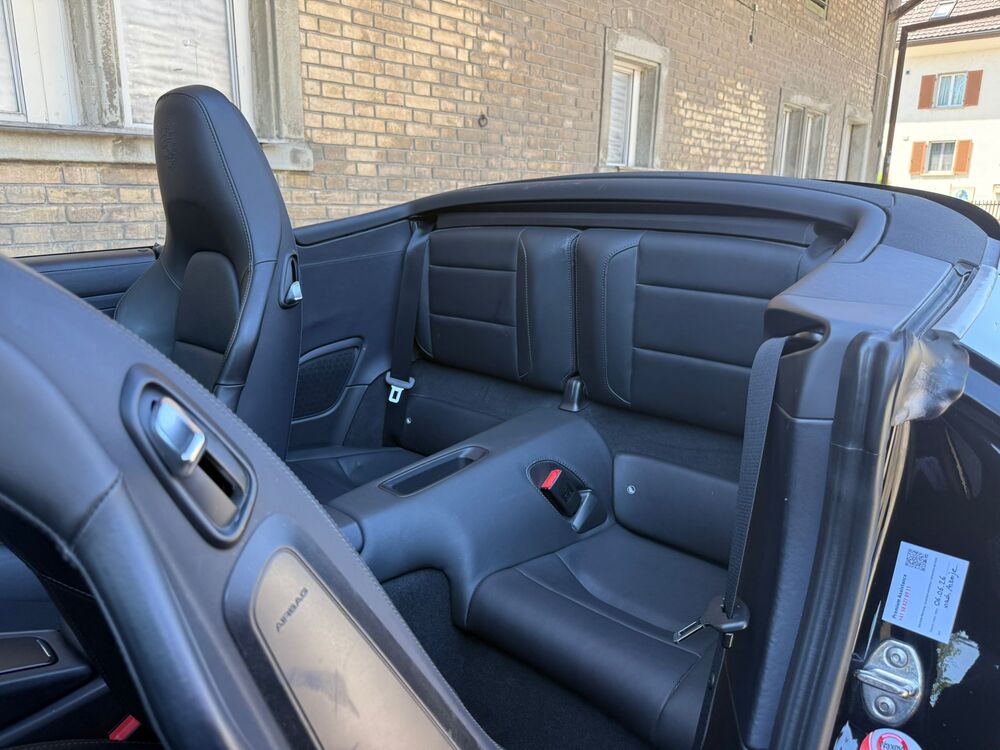 PORSCHE 911 Cabrio Carrera 4 GTS PDK-image-8