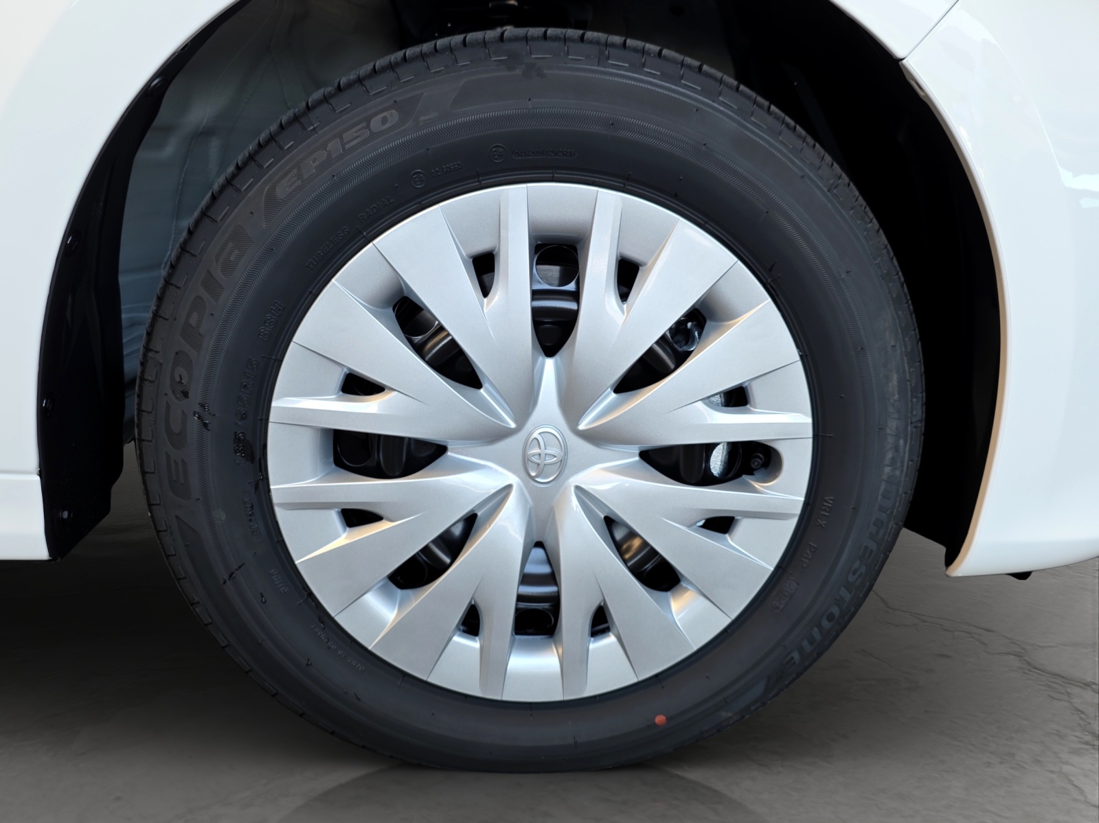 TOYOTA Yaris 1.5 VVT-i HSD Comfort-image-14
