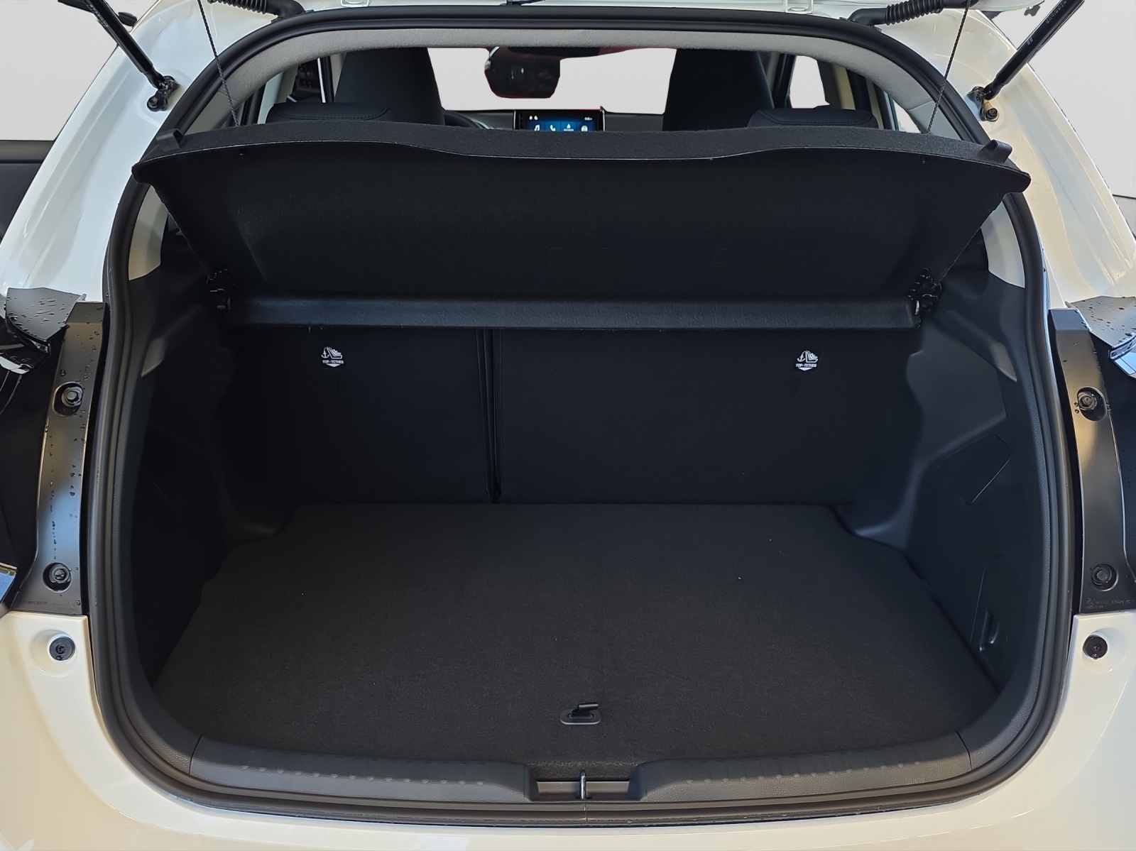 TOYOTA Yaris 1.5 VVT-i HSD Comfort-image-13