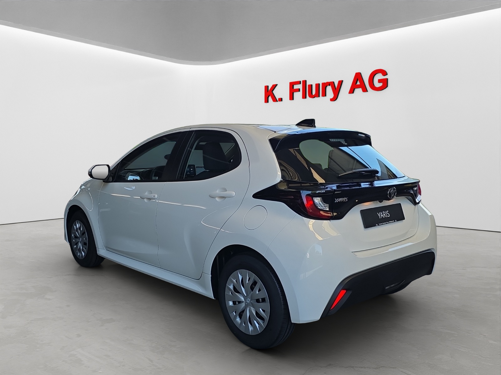 TOYOTA Yaris 1.5 VVT-i HSD Comfort-image-2