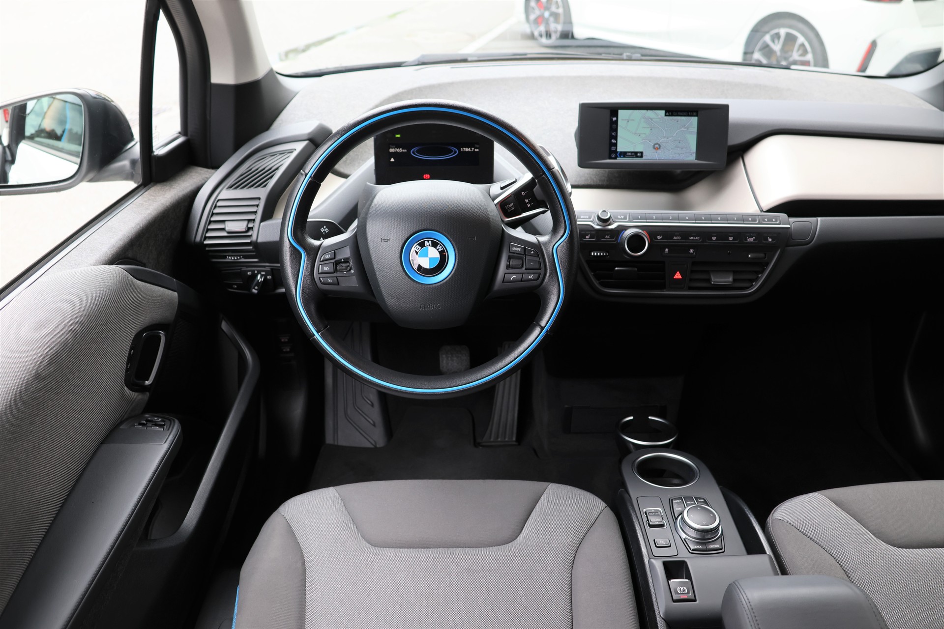 BMW i3 (120Ah) (CH)-image-13