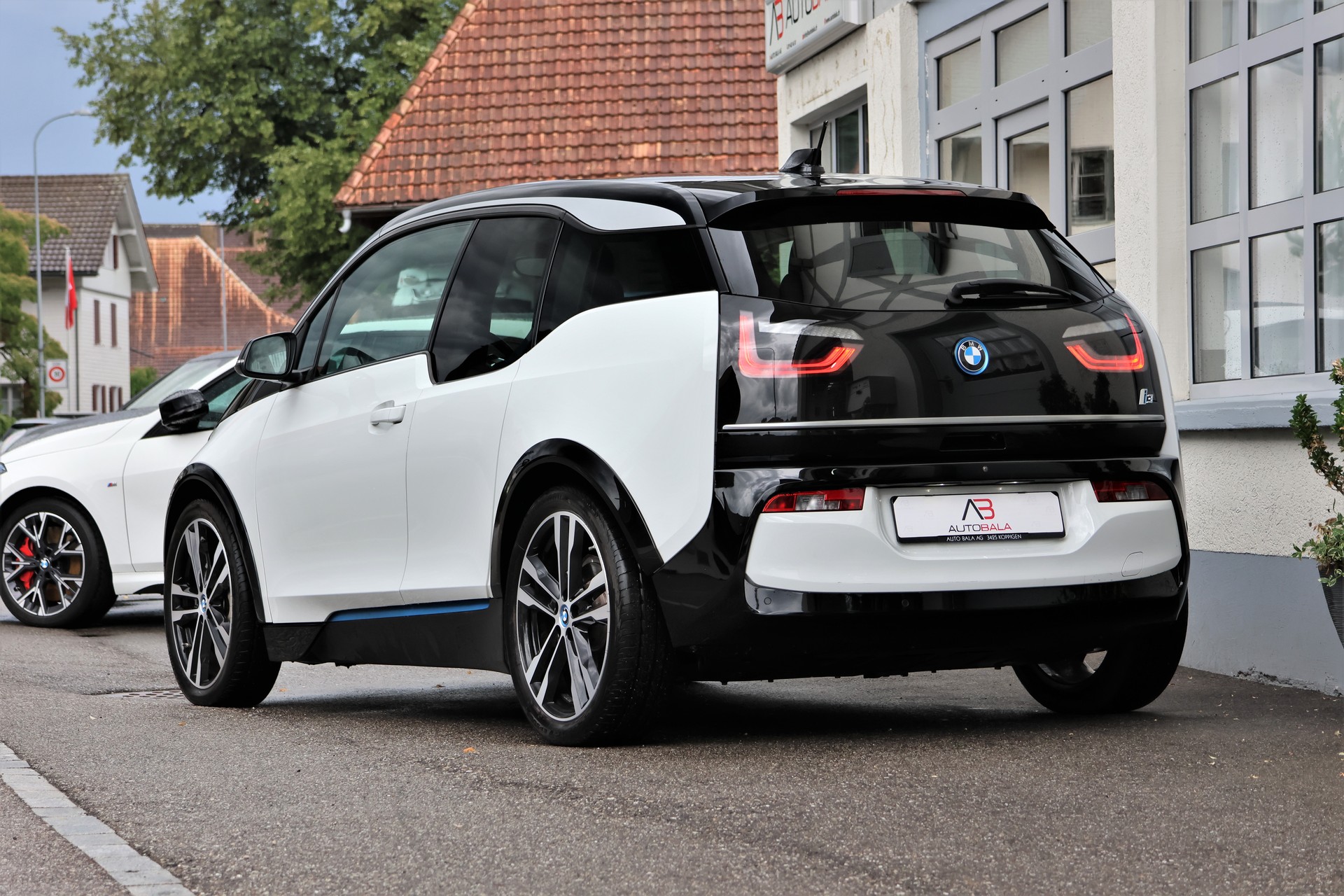 BMW i3 (120Ah) (CH)-showroom-element-2