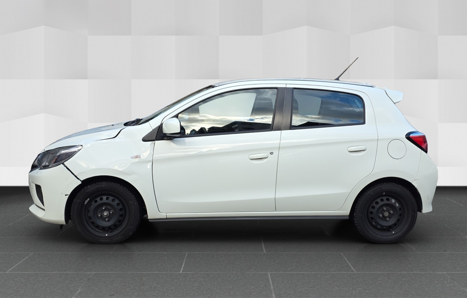 MITSUBISHI Space Star 1.2 CVT Intense+-image-7