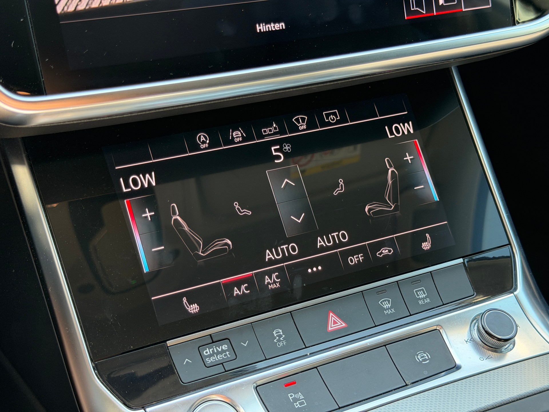 AUDI A6 Avant 40 TDI Design quattro S-tronic-image-18
