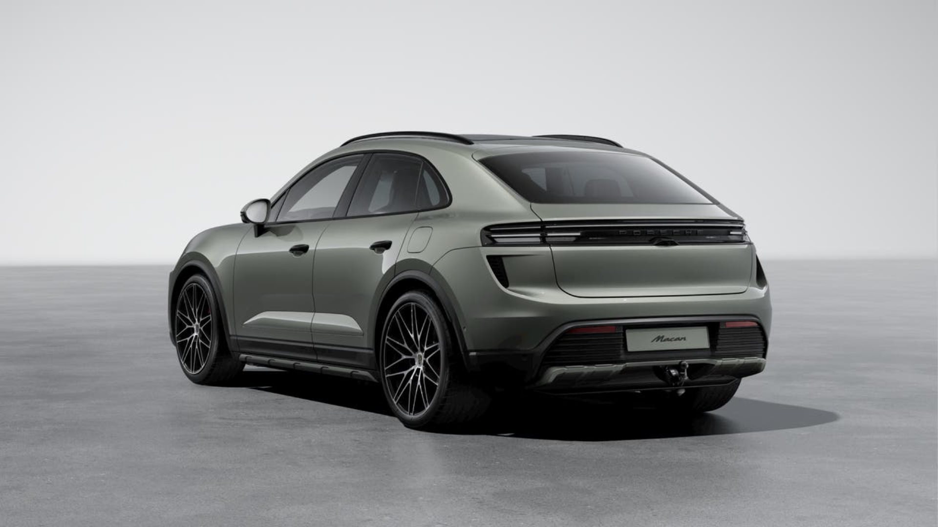 PORSCHE Macan Turbo-showroom-element-2