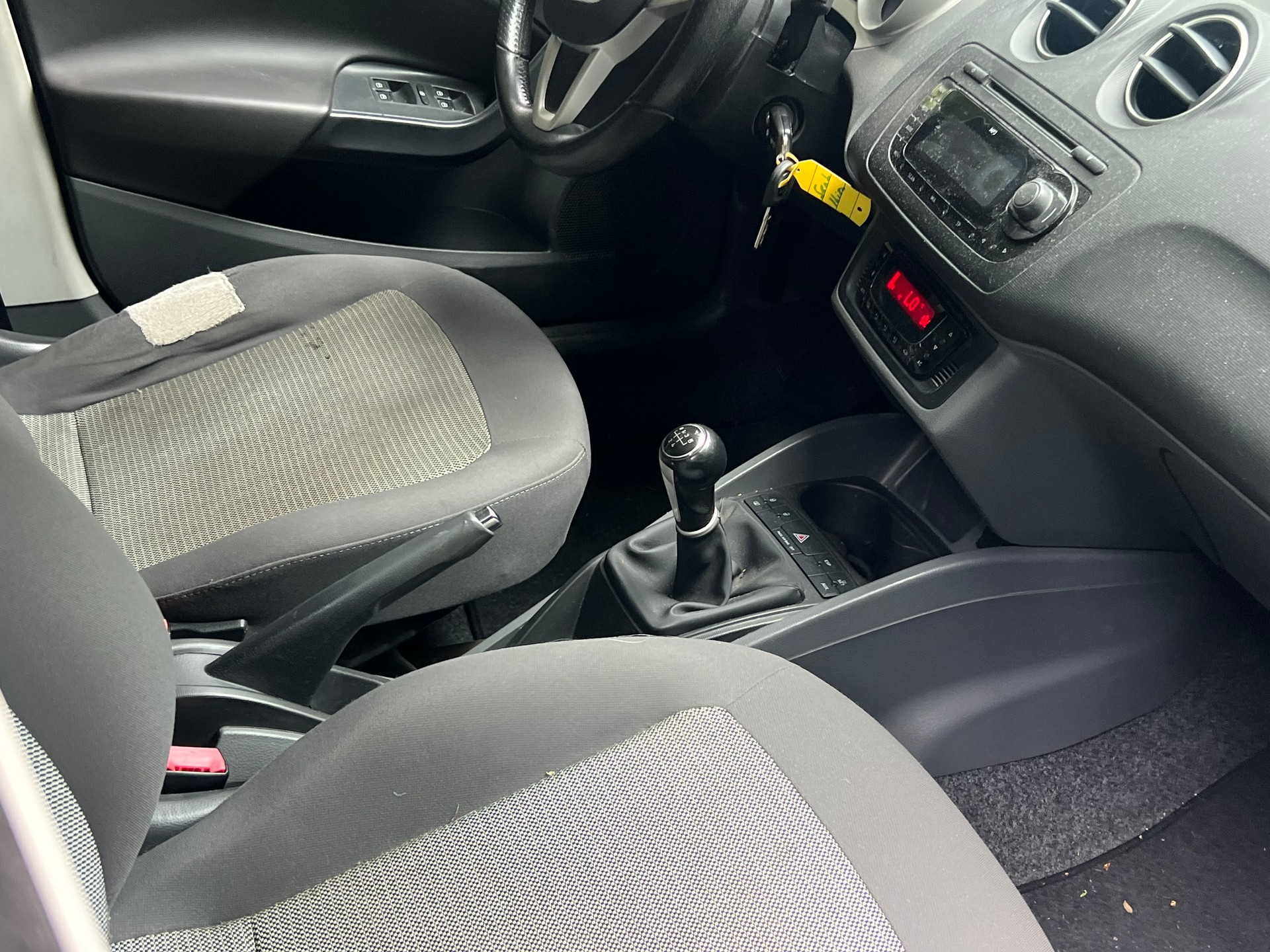 SEAT IBIZA-image-3