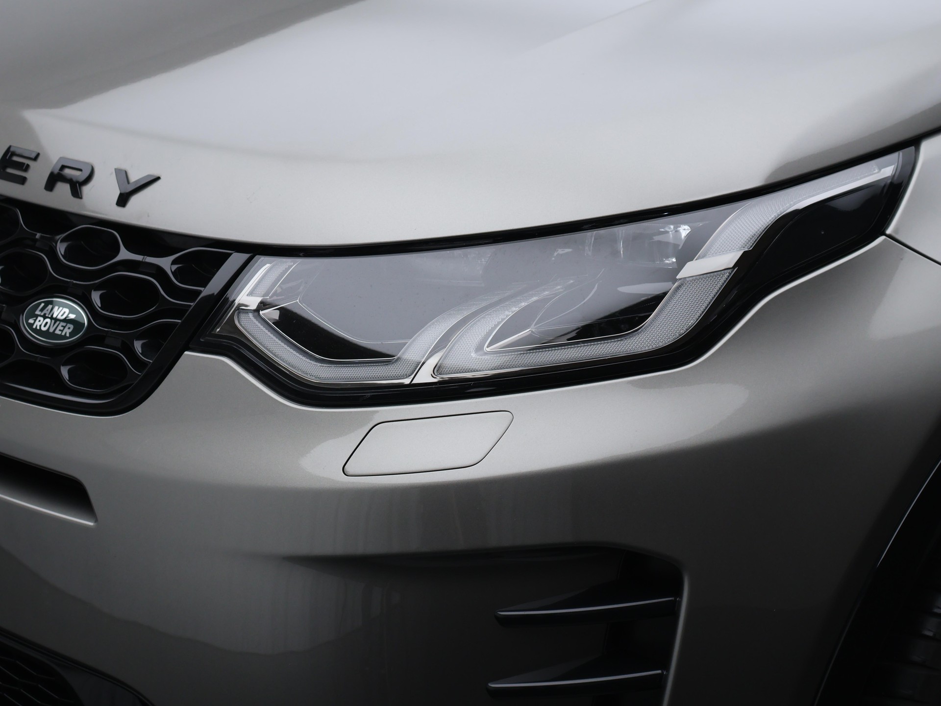 LAND ROVER Discovery Sport 2.0 I4 Dynamic SE 7P-image-17