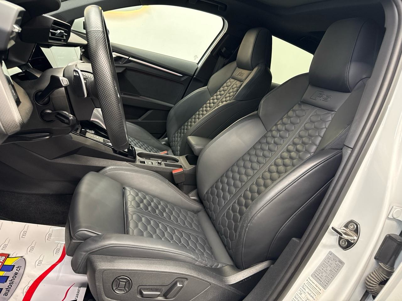 AUDI RS3 Sportback 2.5 TSI quattro S-tronic-showroom-element-3