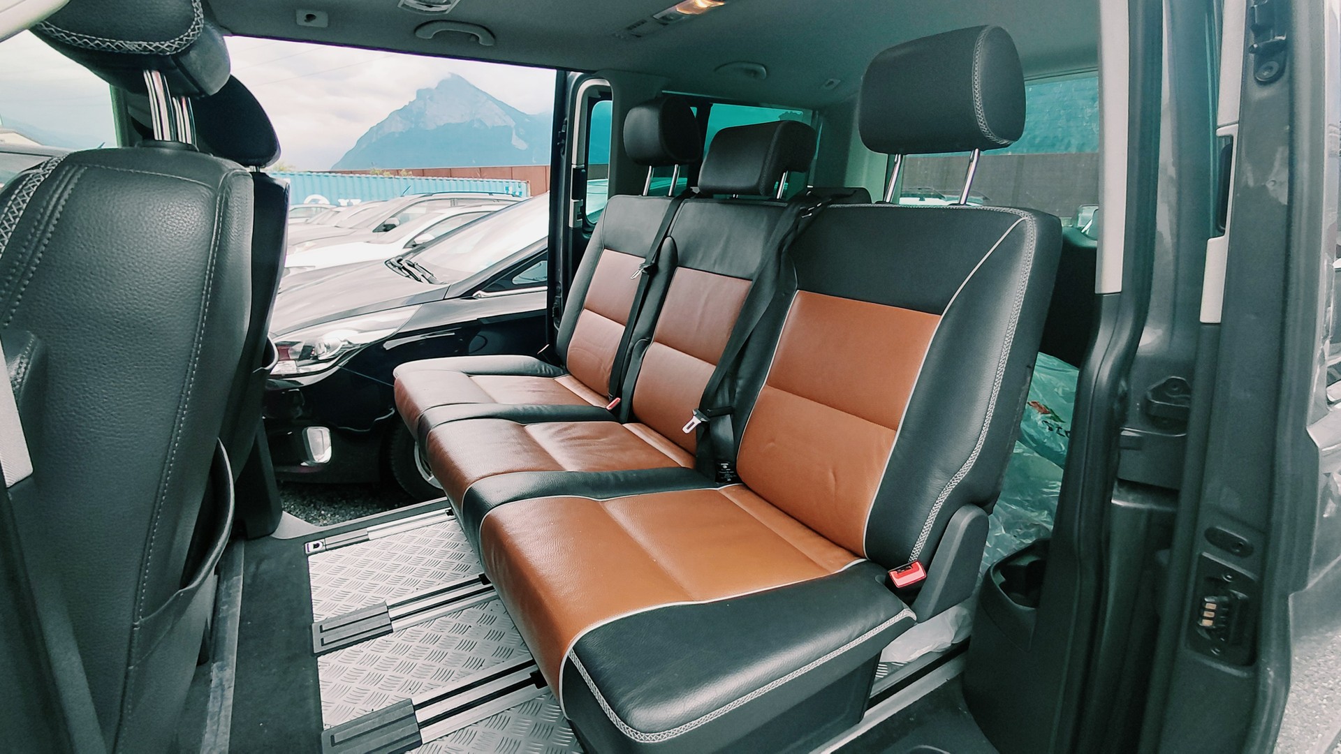 VW T5 Multivan 2.0 Bi-TDI CR Panamericana 4Motion DSG-image-8