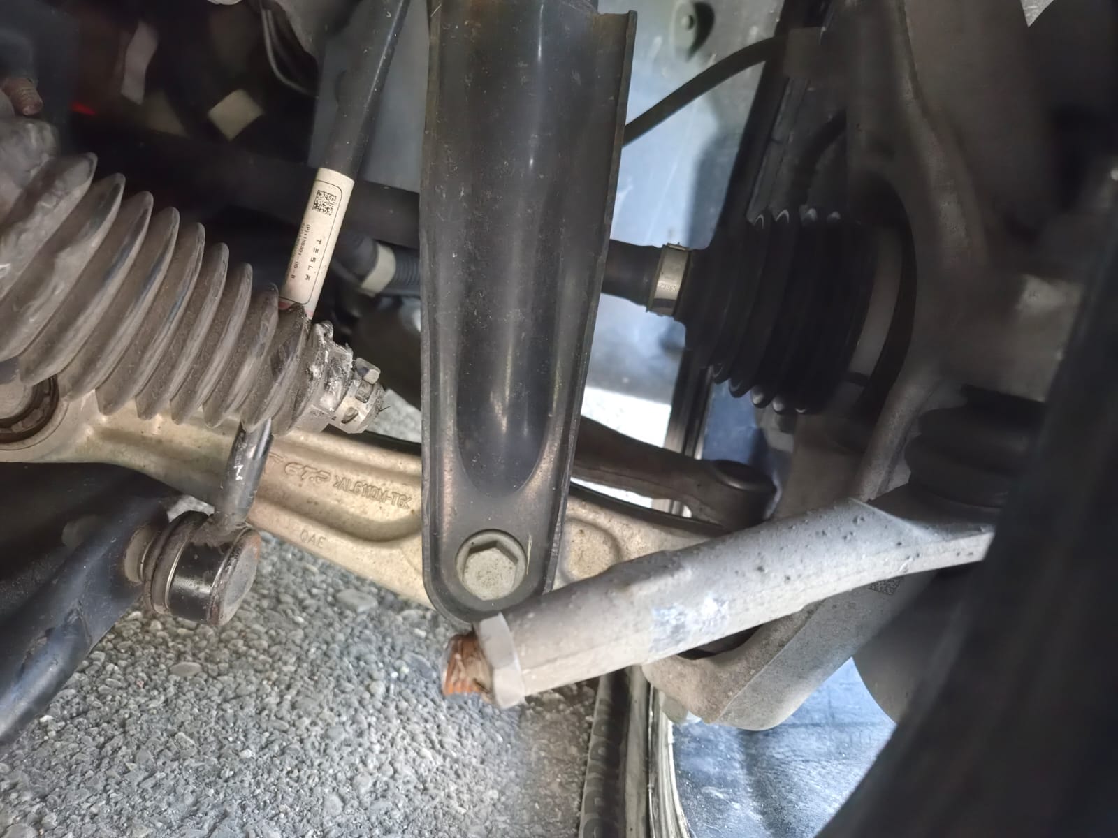 TESLA Model 3 Long Range Dual Motor AWD-image-5