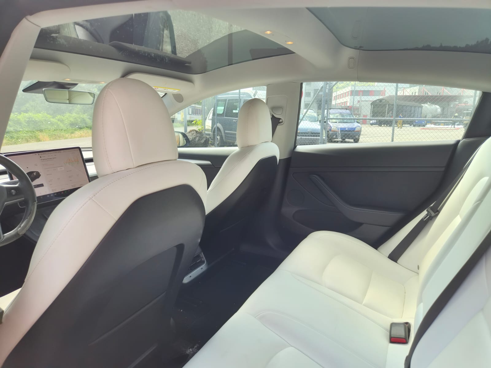 TESLA Model 3 Long Range Dual Motor AWD-image-9