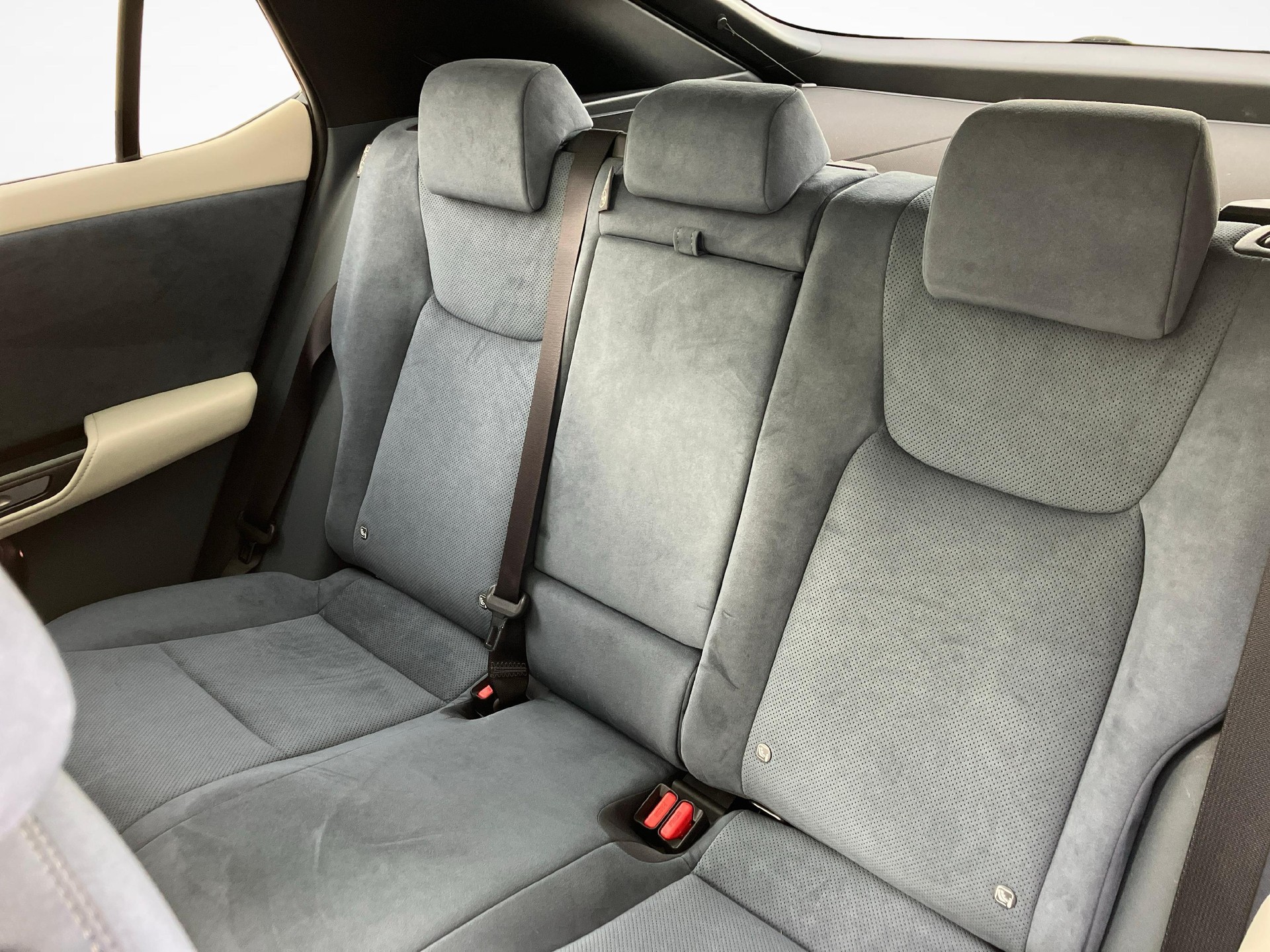 LEXUS RZ 450e Excellence-image-10