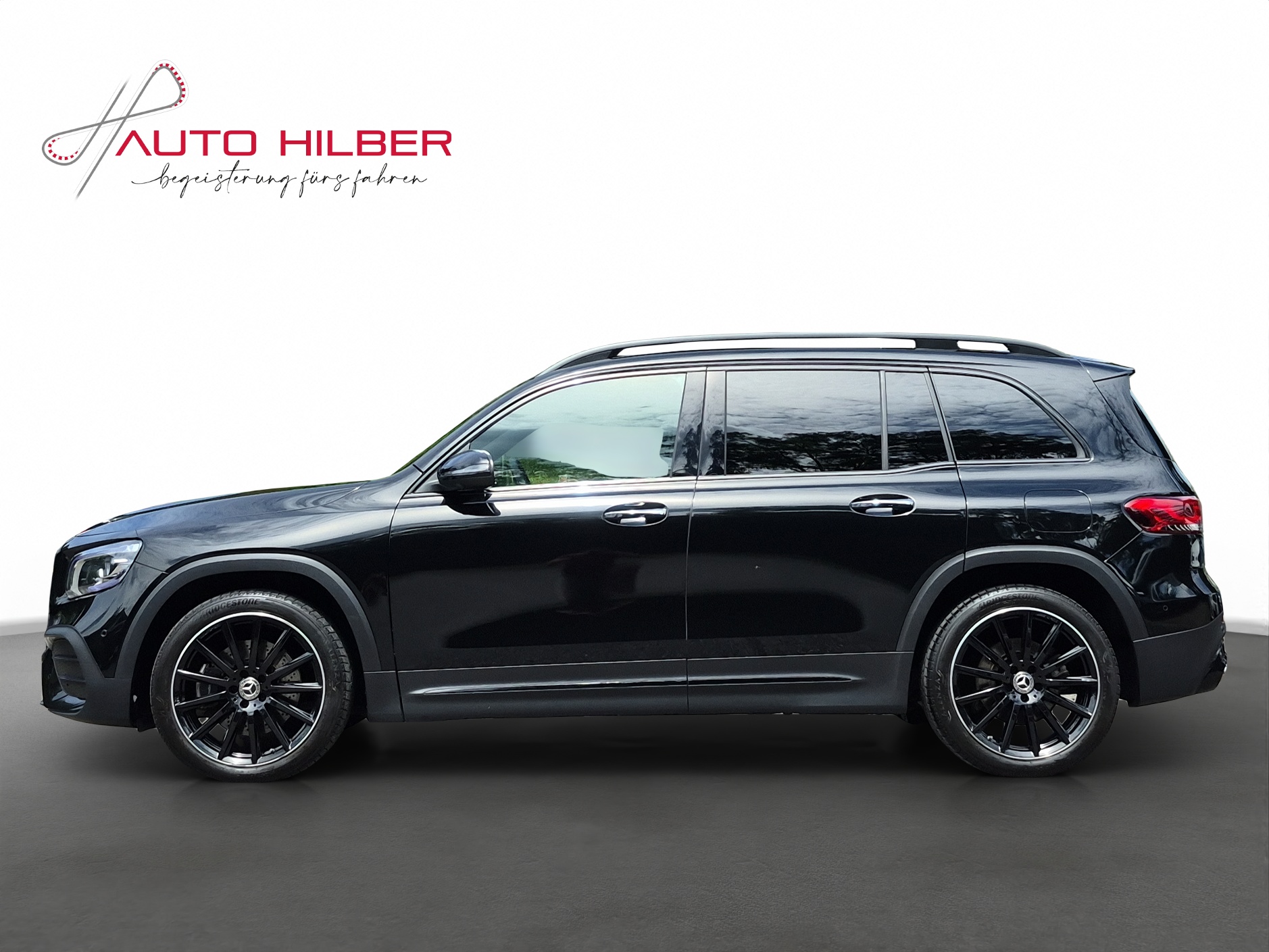 MERCEDES-BENZ GLB 220 d 4Matic AMG Line 8G-Tronic *Night Paket, Panodach, Carplay*-image-2