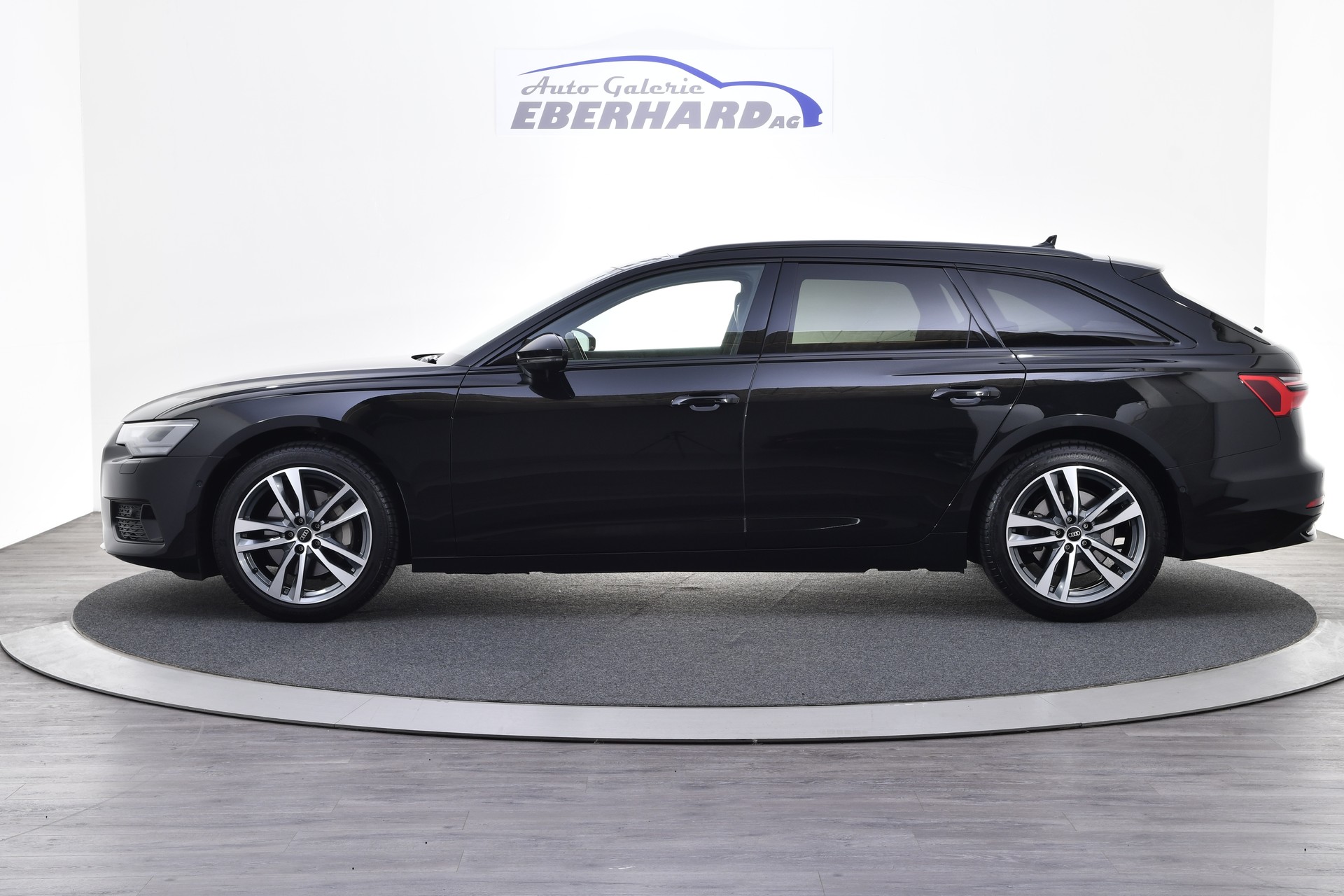 AUDI A6 Avant 45 TFSI Sport S-tronic quattro-image-1