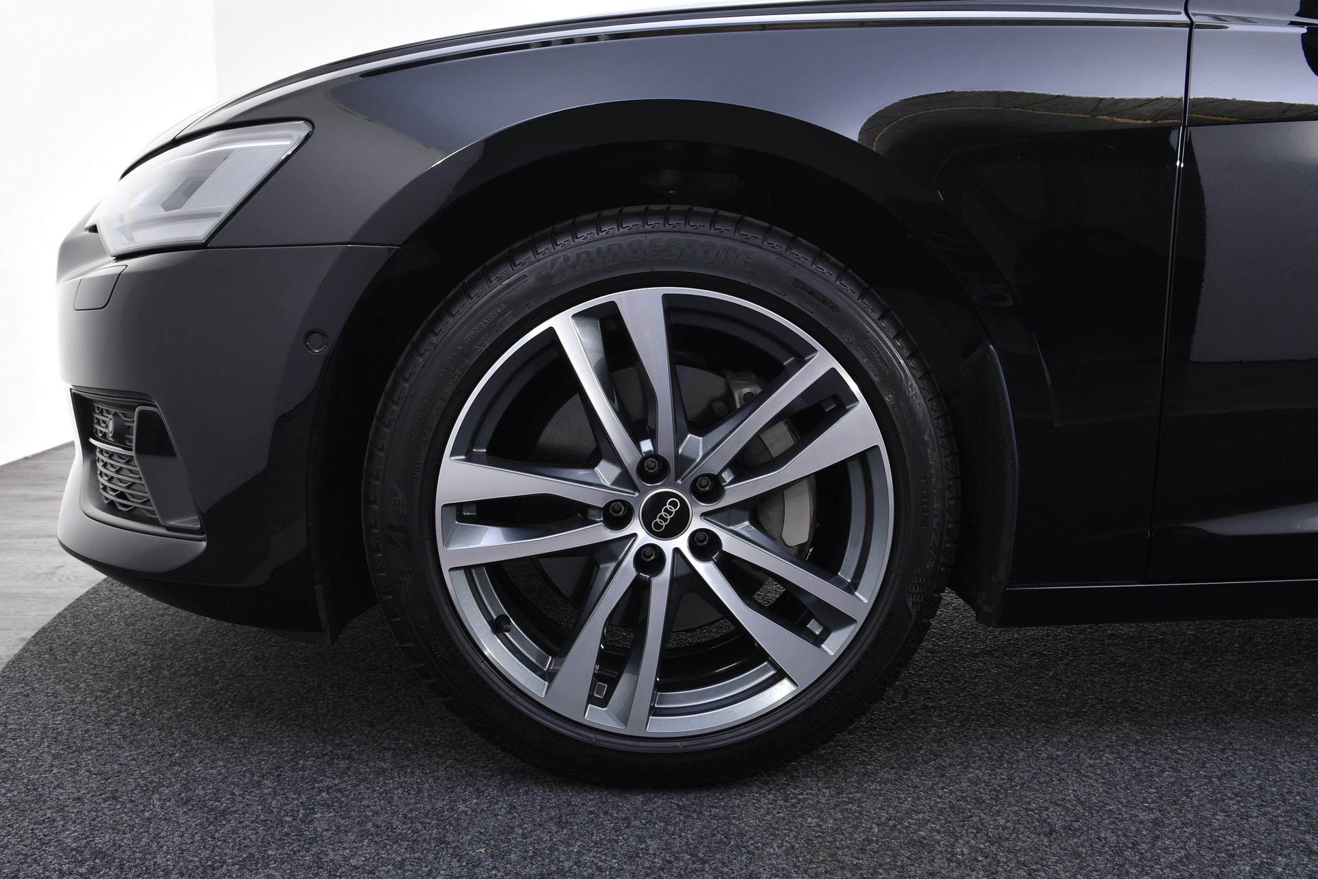 AUDI A6 Avant 45 TFSI Sport S-tronic quattro-image-25