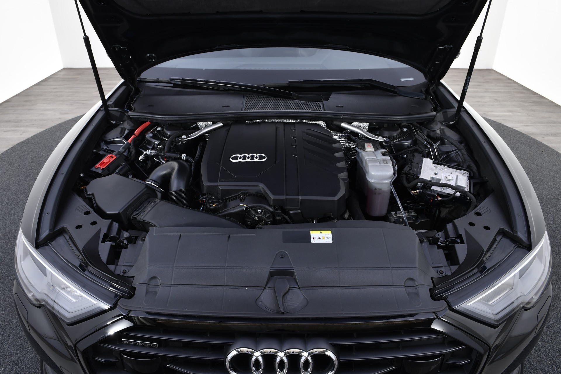 AUDI A6 Avant 45 TFSI Sport S-tronic quattro-image-26