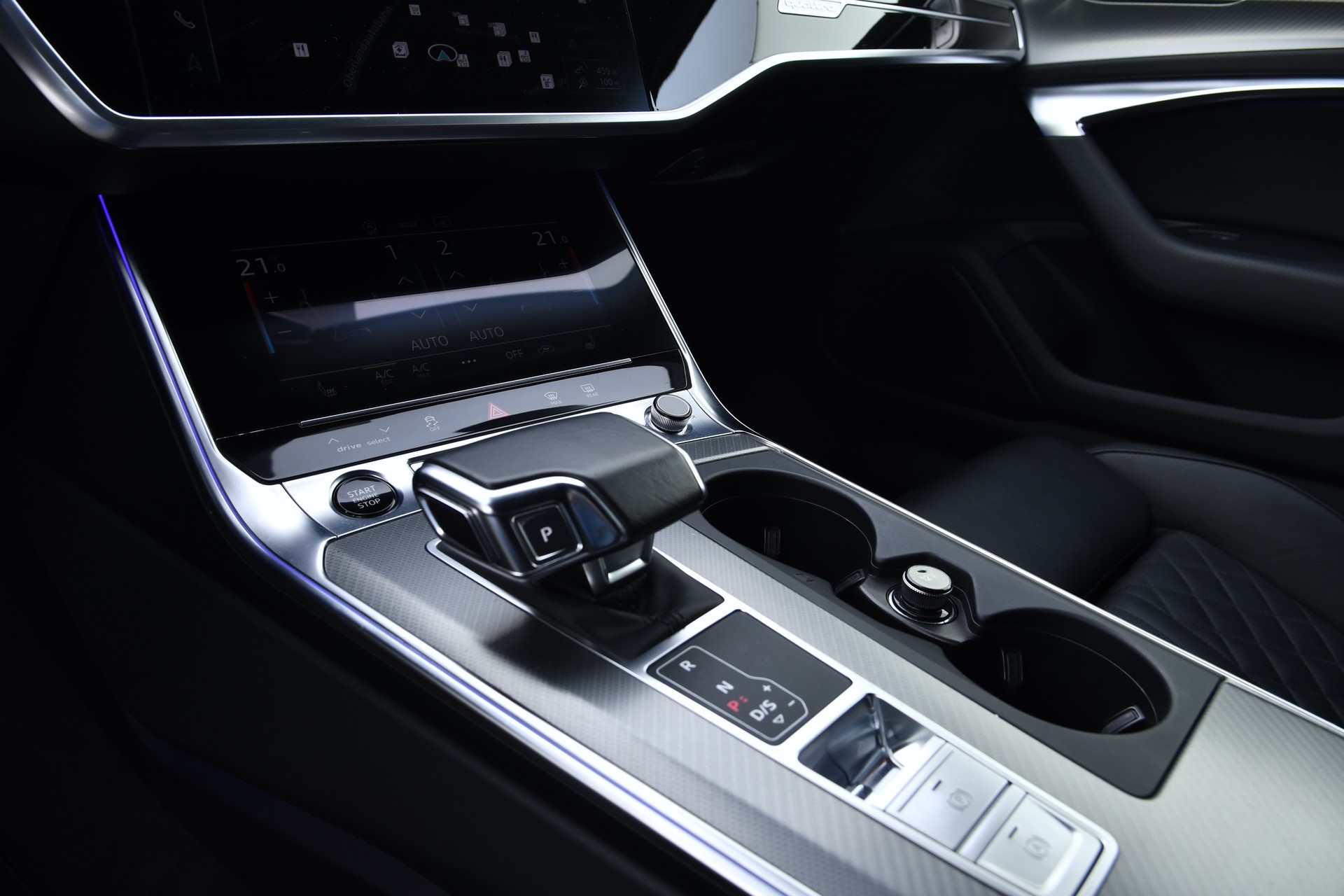 AUDI A6 Avant 45 TFSI Sport S-tronic quattro-image-17