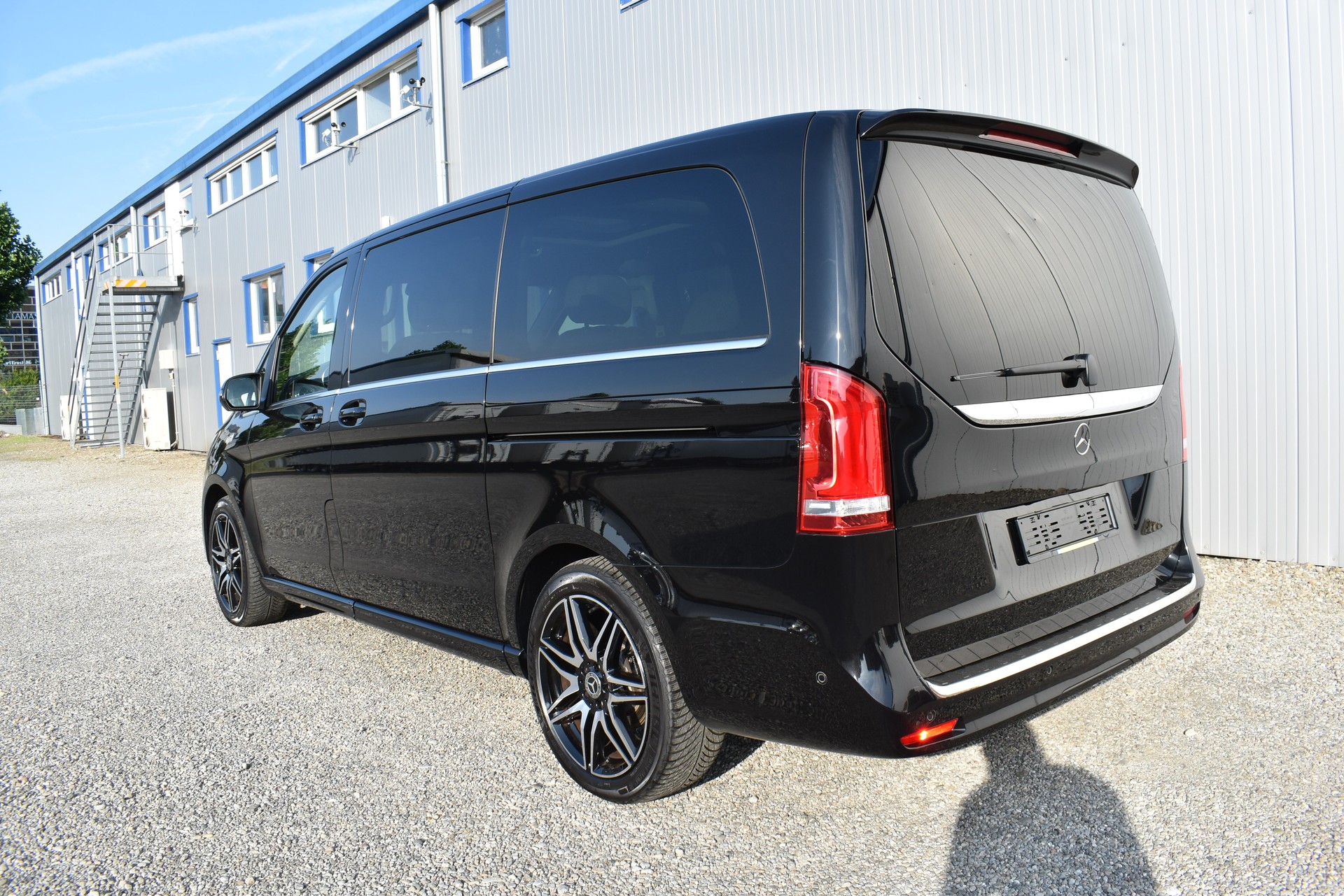 MERCEDES-BENZ V 300 d lang 4Matic 9G-Tronic-image-1