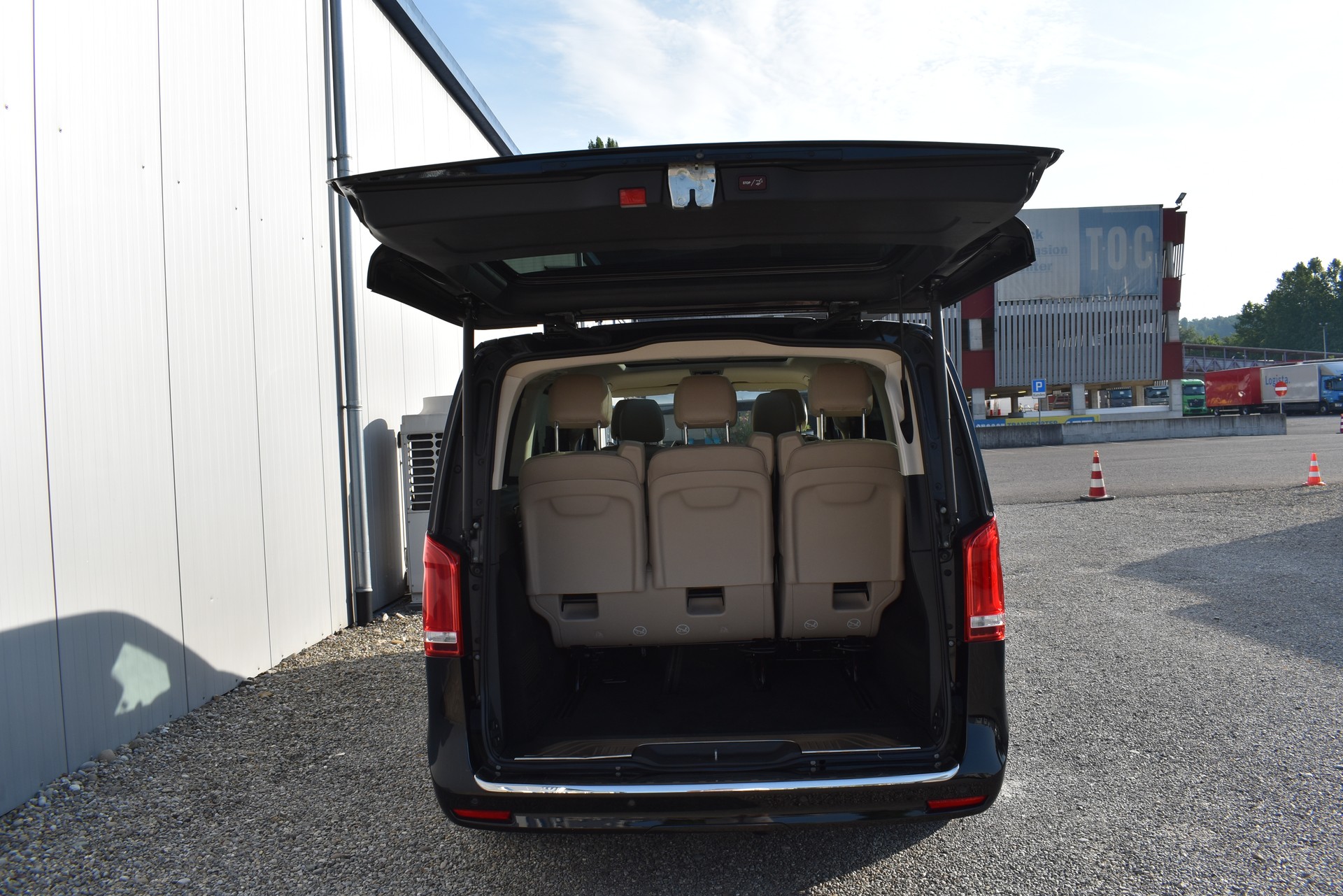 MERCEDES-BENZ V 300 d lang 4Matic 9G-Tronic-image-6