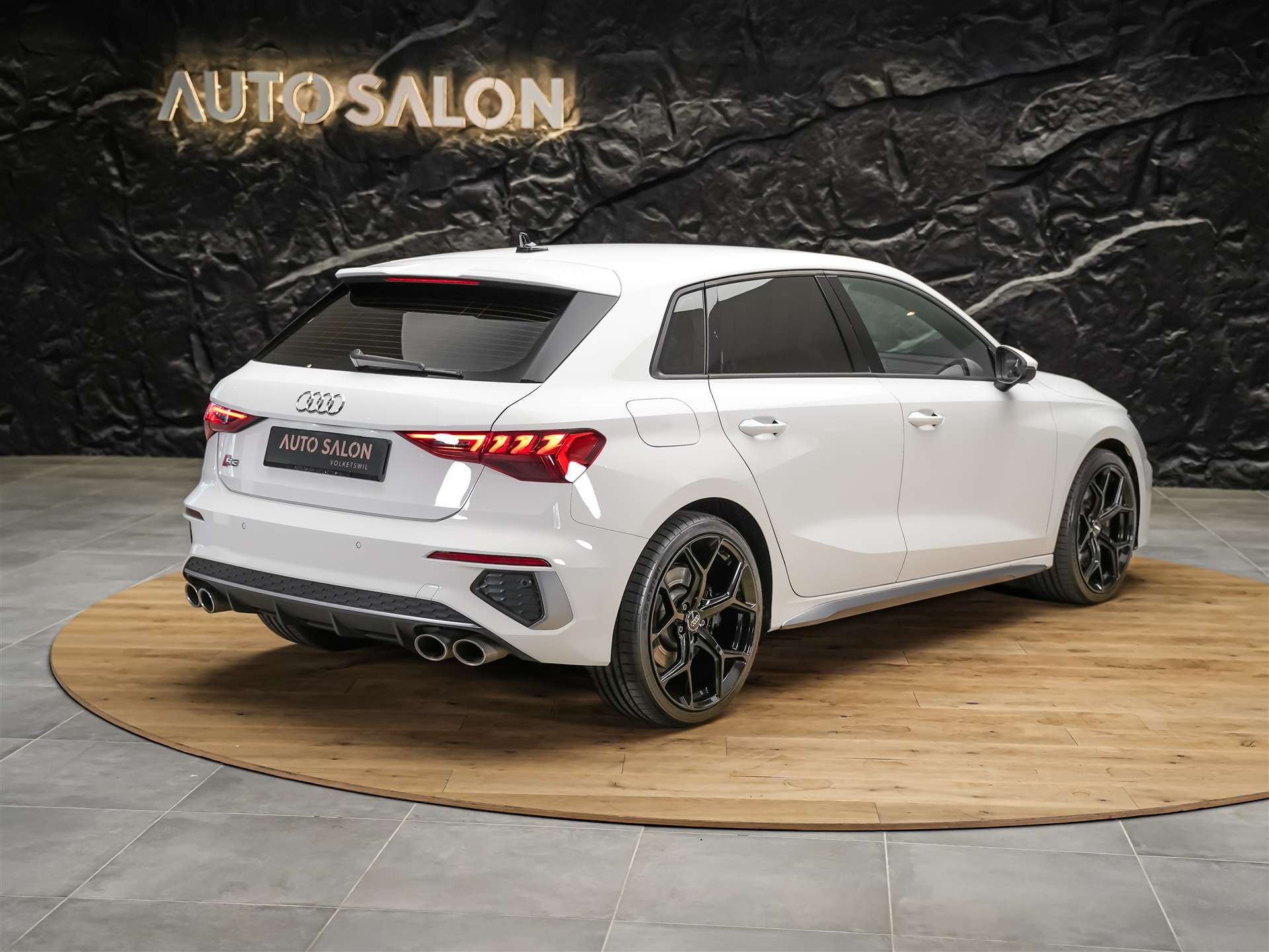 AUDI S3 Sportback 2.0 TFSI quattro S-tronic 19" Felgen*Assistenzpaket*-image-5