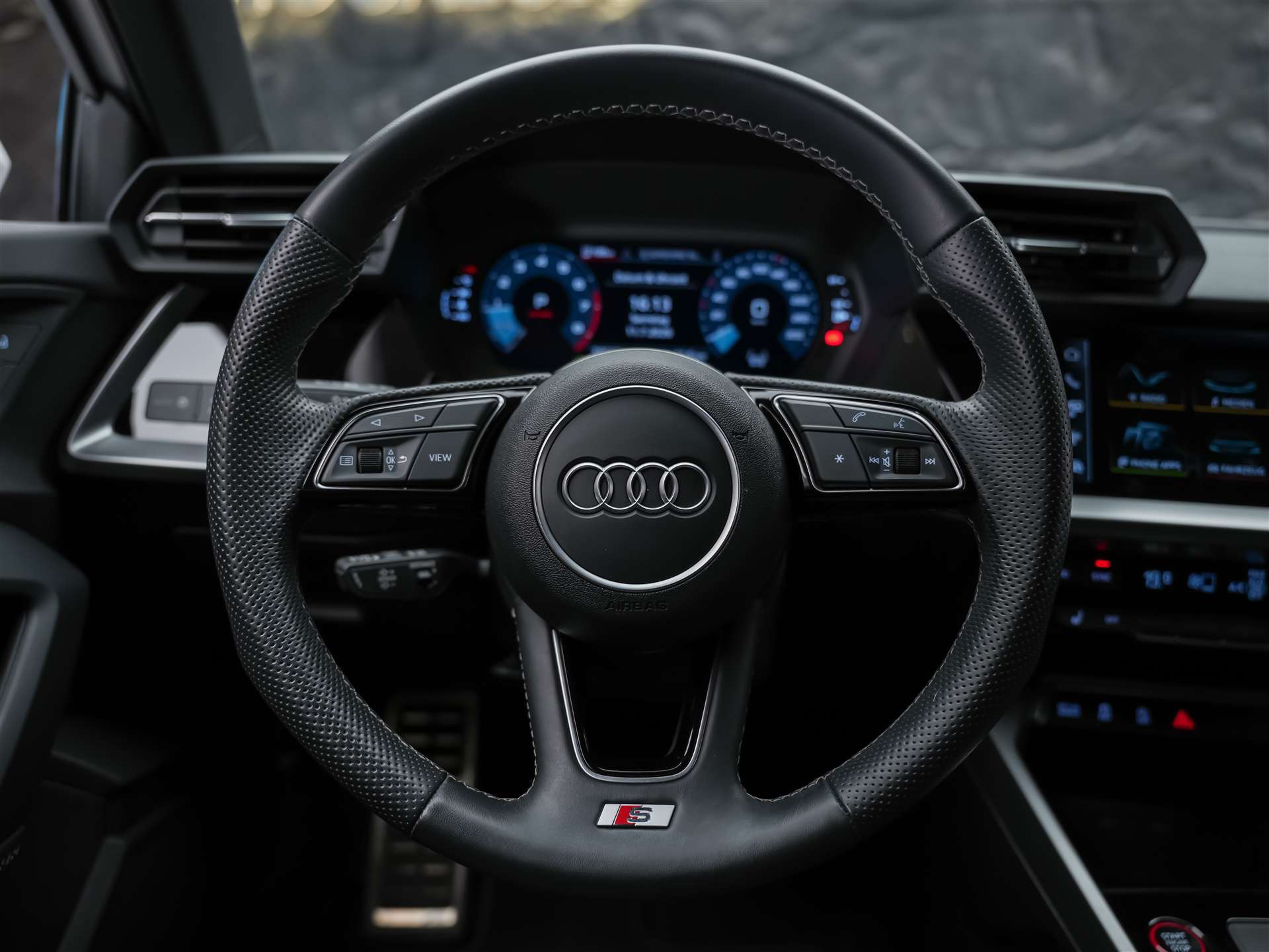 AUDI S3 Sportback 2.0 TFSI quattro S-tronic 19" Felgen*Assistenzpaket*-image-27