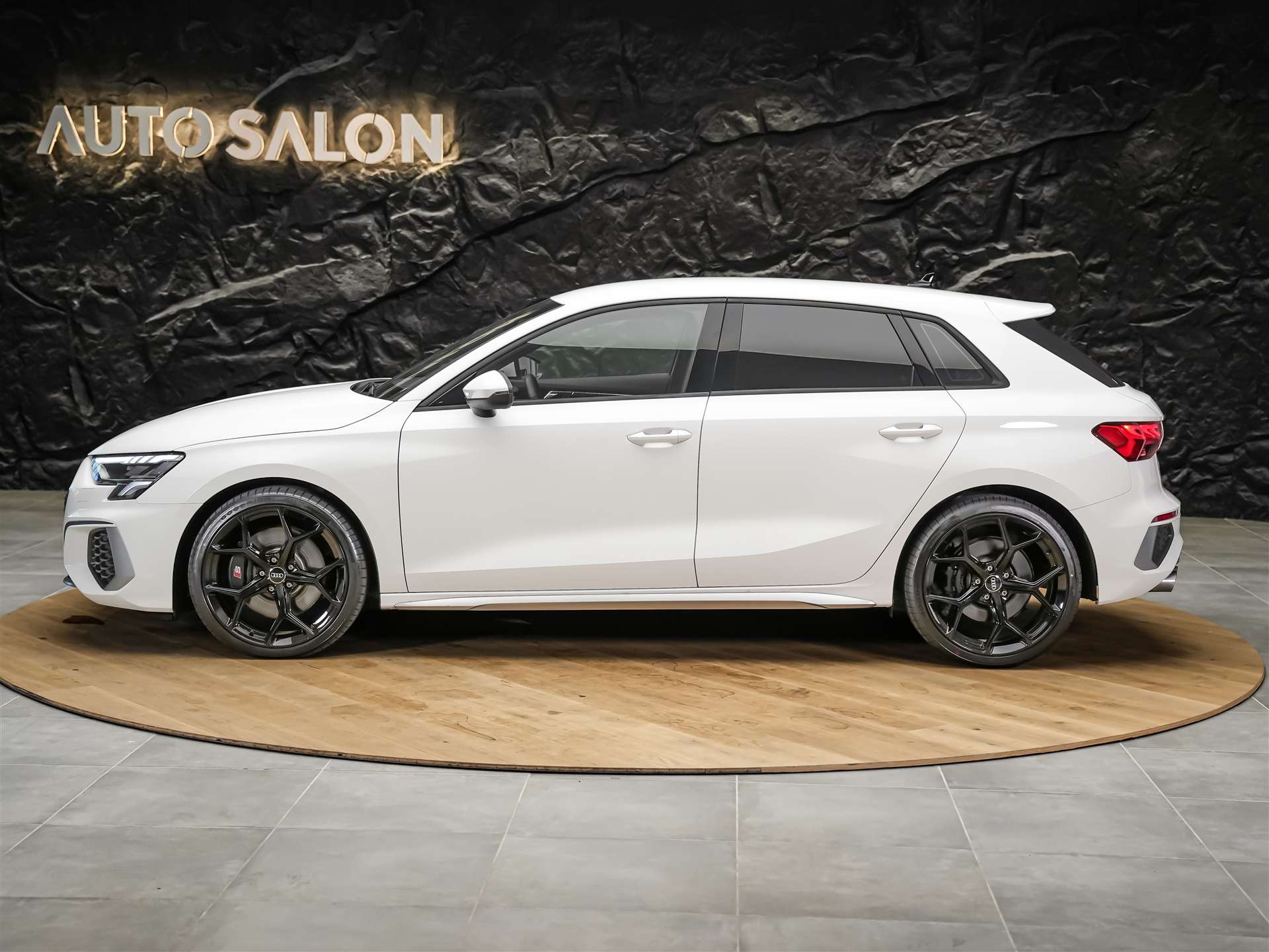 AUDI S3 Sportback 2.0 TFSI quattro S-tronic 19" Felgen*Assistenzpaket*-showroom-element-1