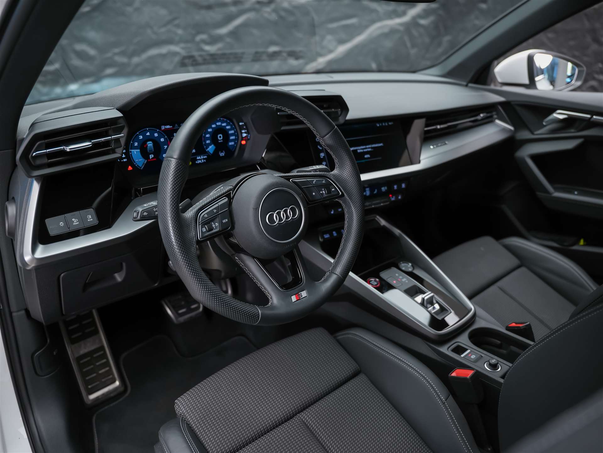 AUDI S3 Sportback 2.0 TFSI quattro S-tronic 19" Felgen*Assistenzpaket*-image-8