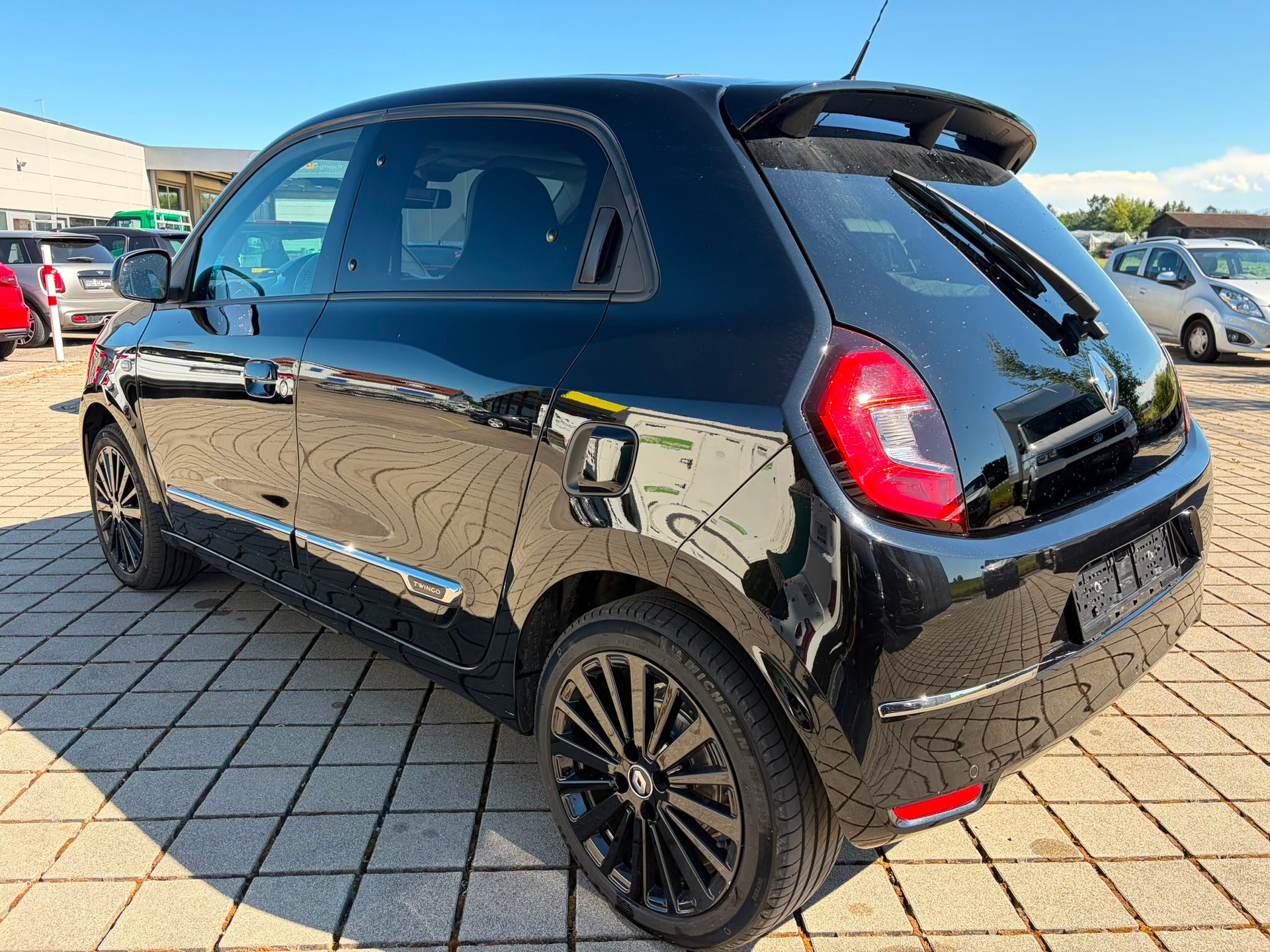 RENAULT Twingo Electric Urban Night-image-5