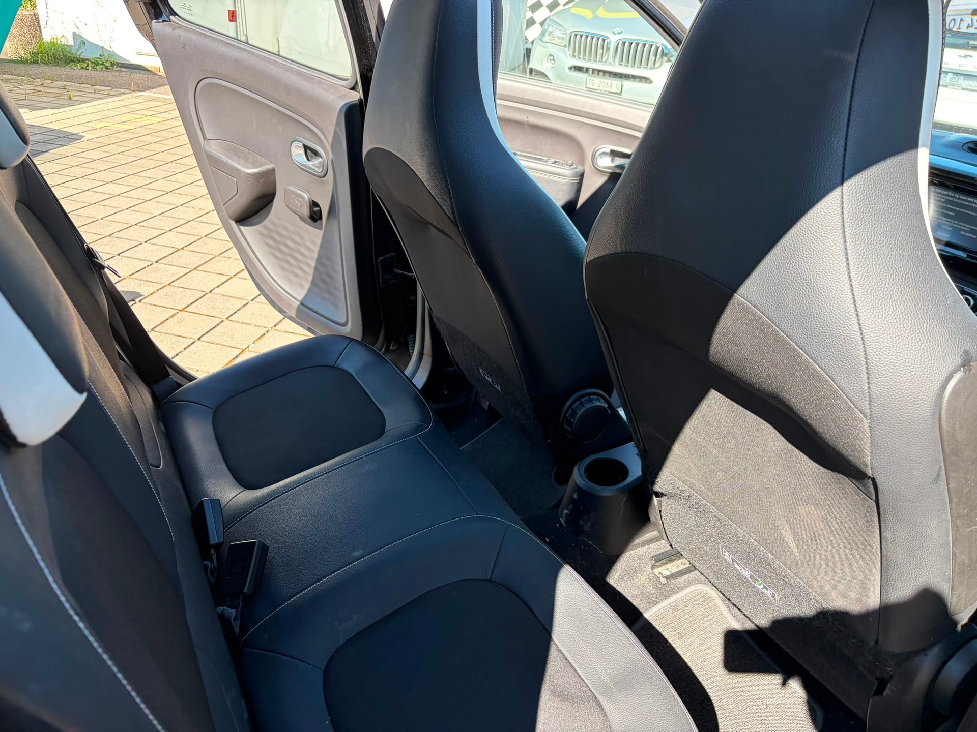 RENAULT Twingo Electric Urban Night-image-14