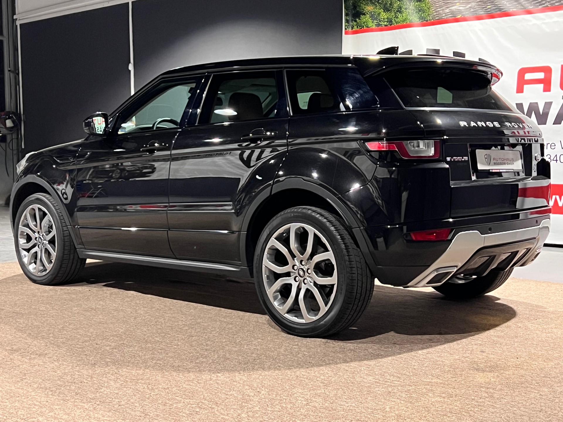 LAND ROVER Range Rover Evoque 2.0 Si4 Autobiography AT9-image-5