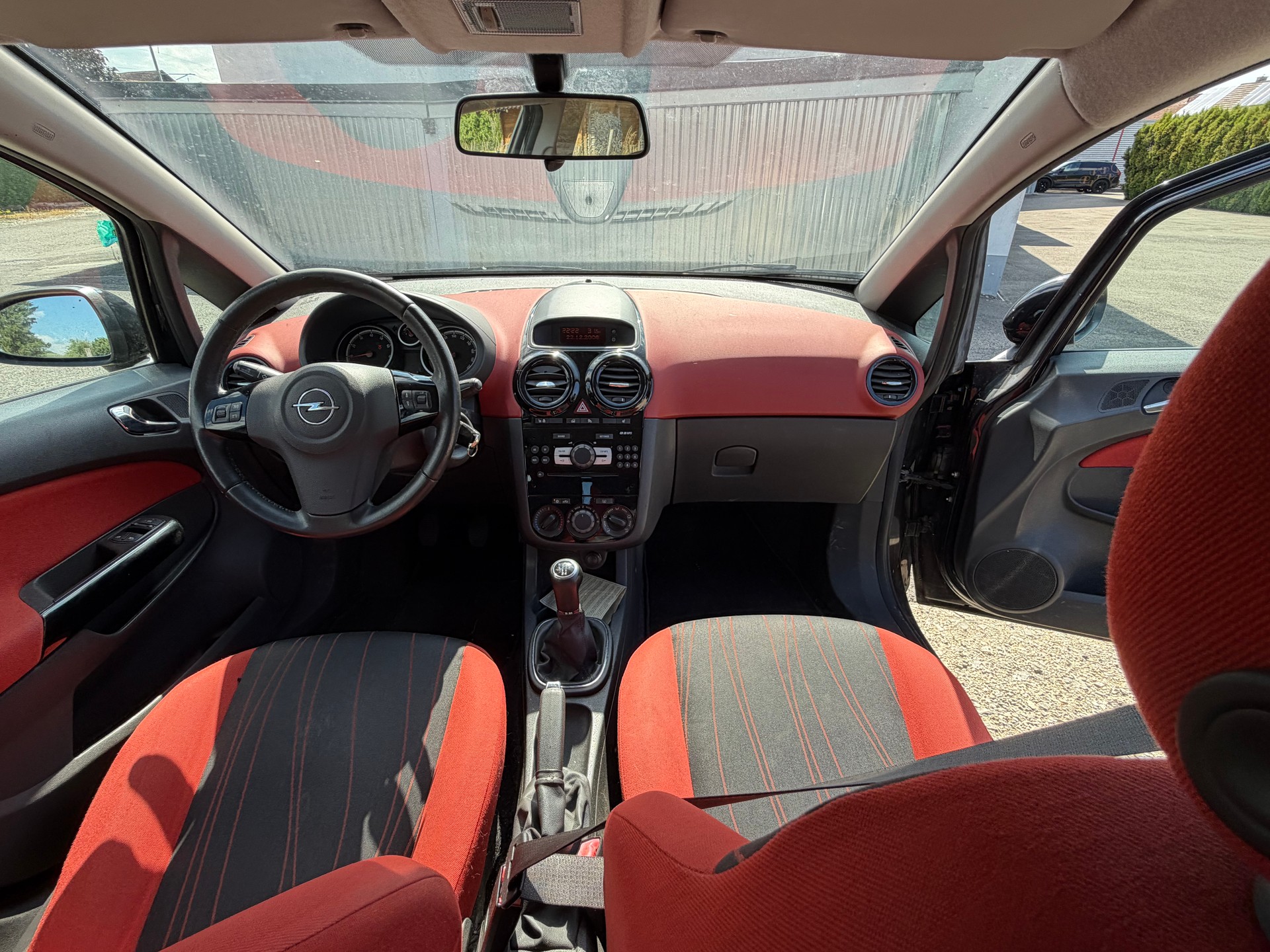 OPEL Corsa 1.4 TP Sport-image-8