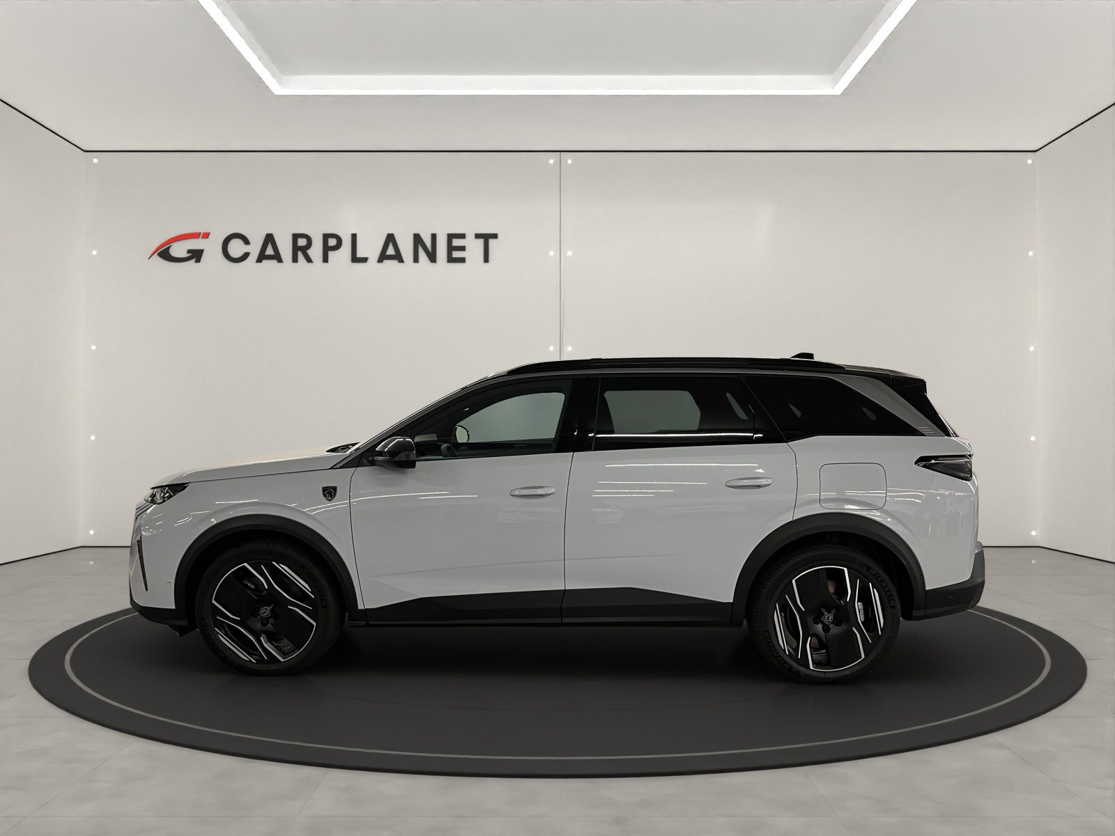 PEUGEOT 5008 1.2 Hybrid GT Exclusive-image-2