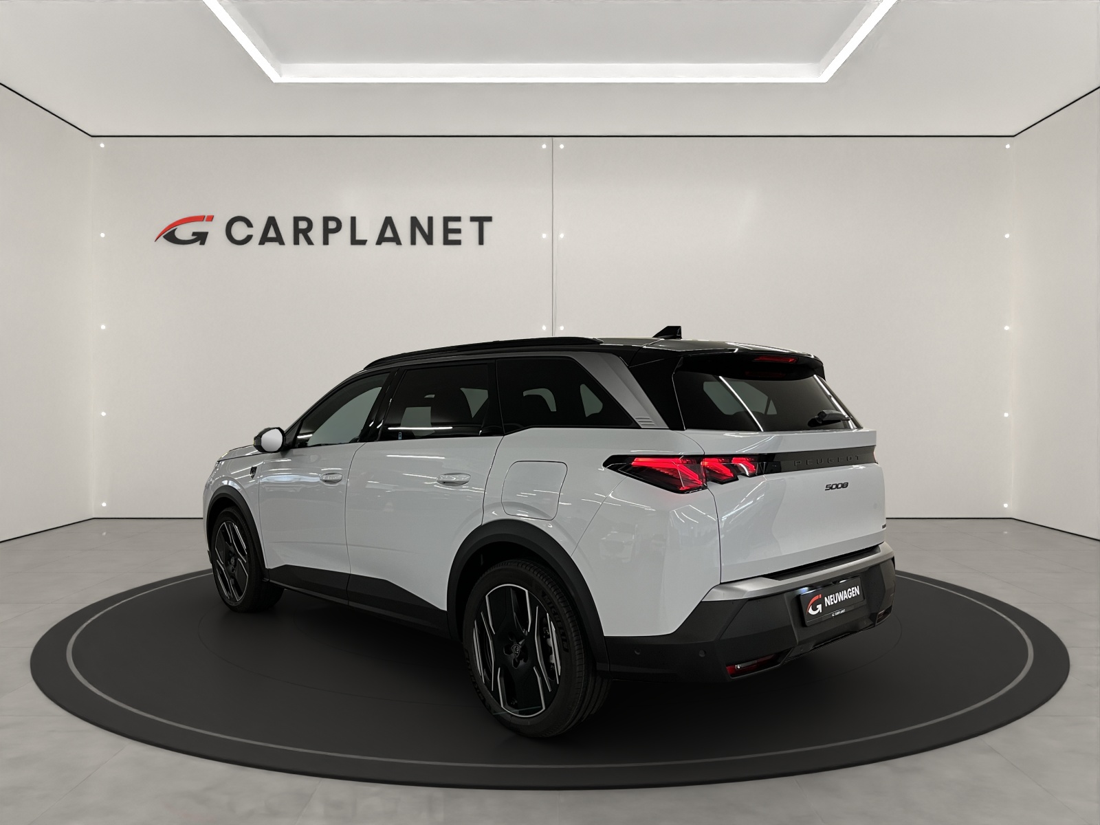 PEUGEOT 5008 1.2 Hybrid GT Exclusive-image-3